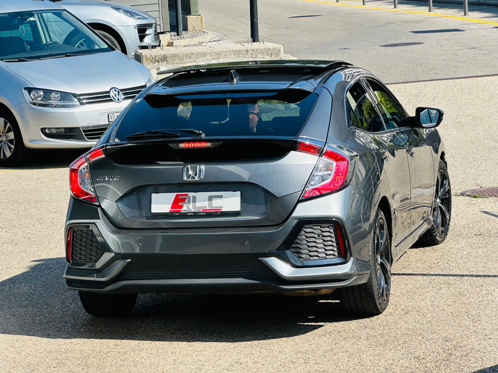 HONDA Civic 1.0 VTEC Executive-image-7