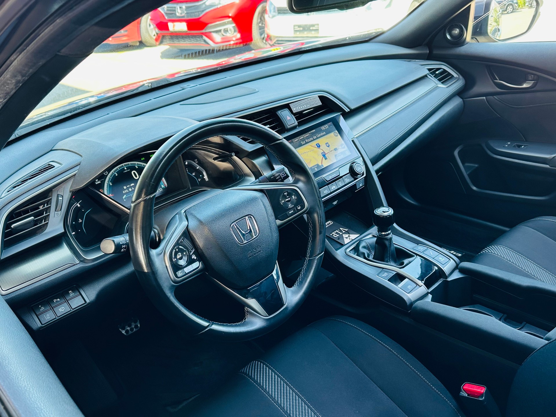 HONDA Civic 1.0 VTEC Executive-image-11