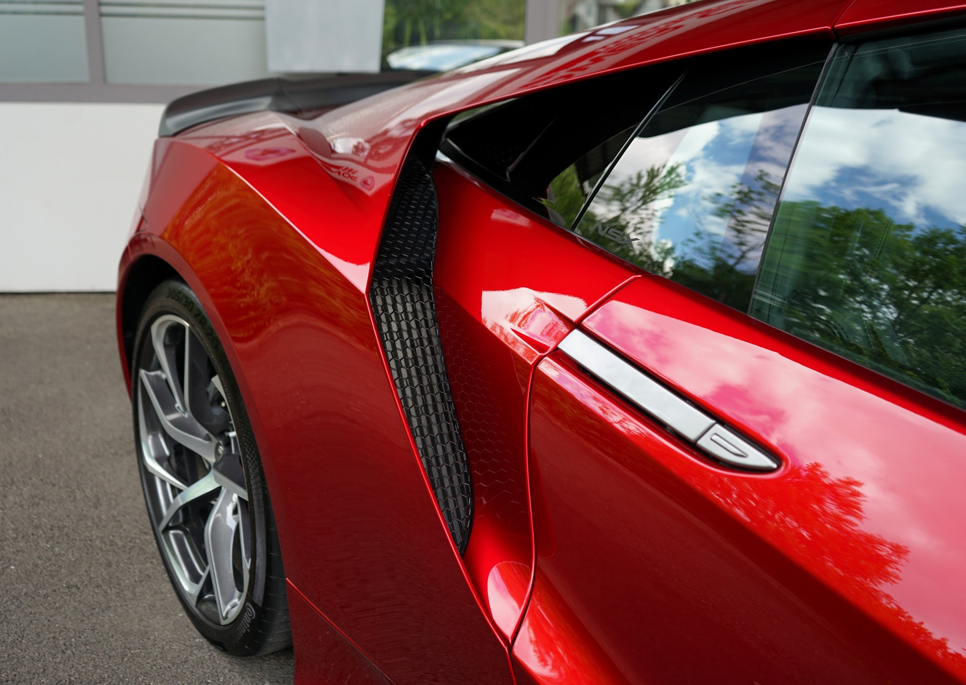 HONDA NSX DCT-showroom-element-3
