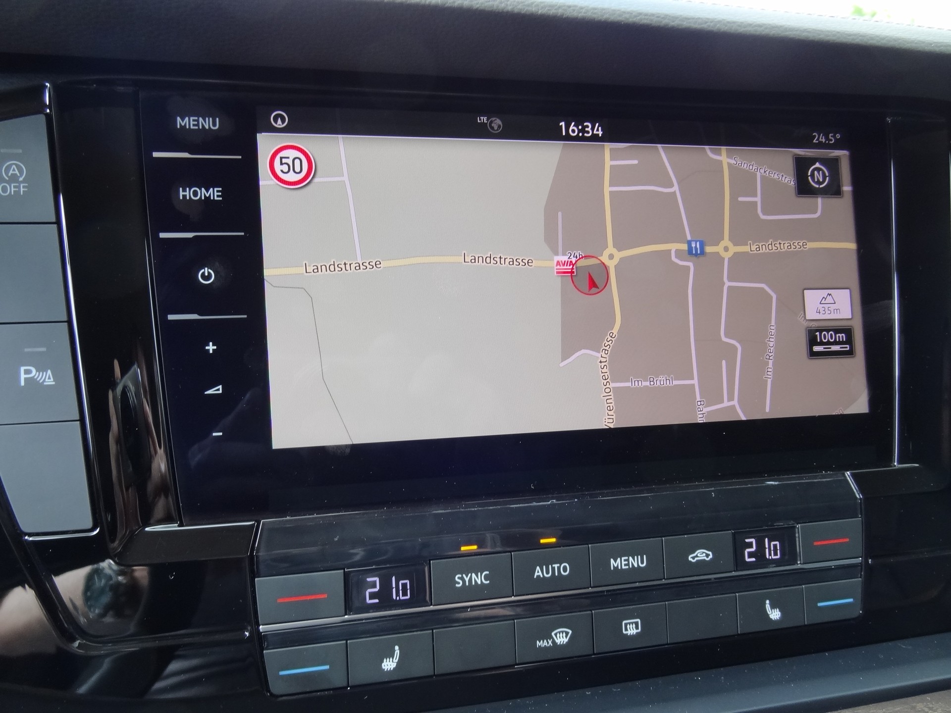 VW Touareg 3.0 TDI Atmosphere Tiptronic-image-7