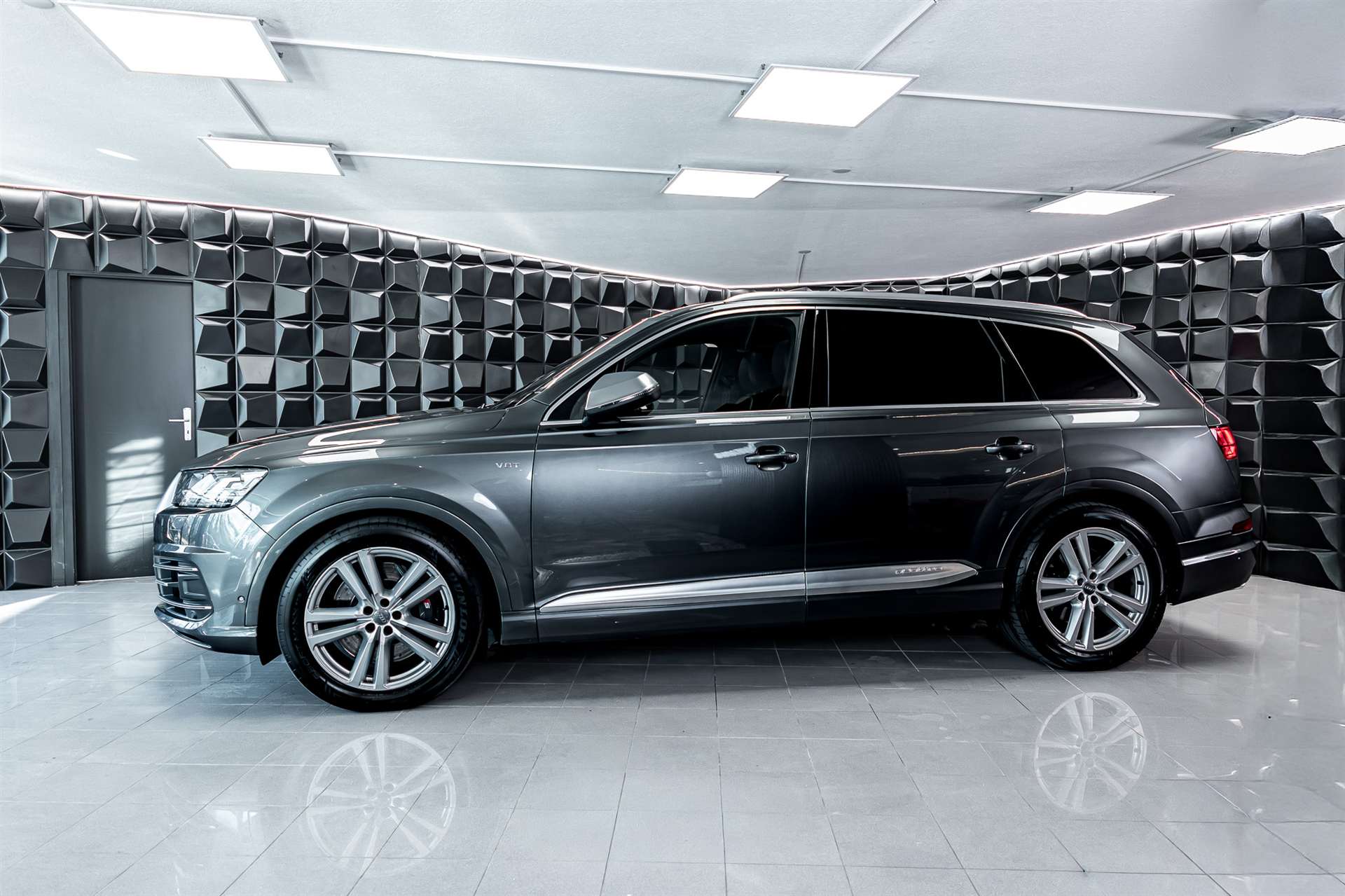 AUDI SQ7 4.0 TDI quattro tiptronic-image-1