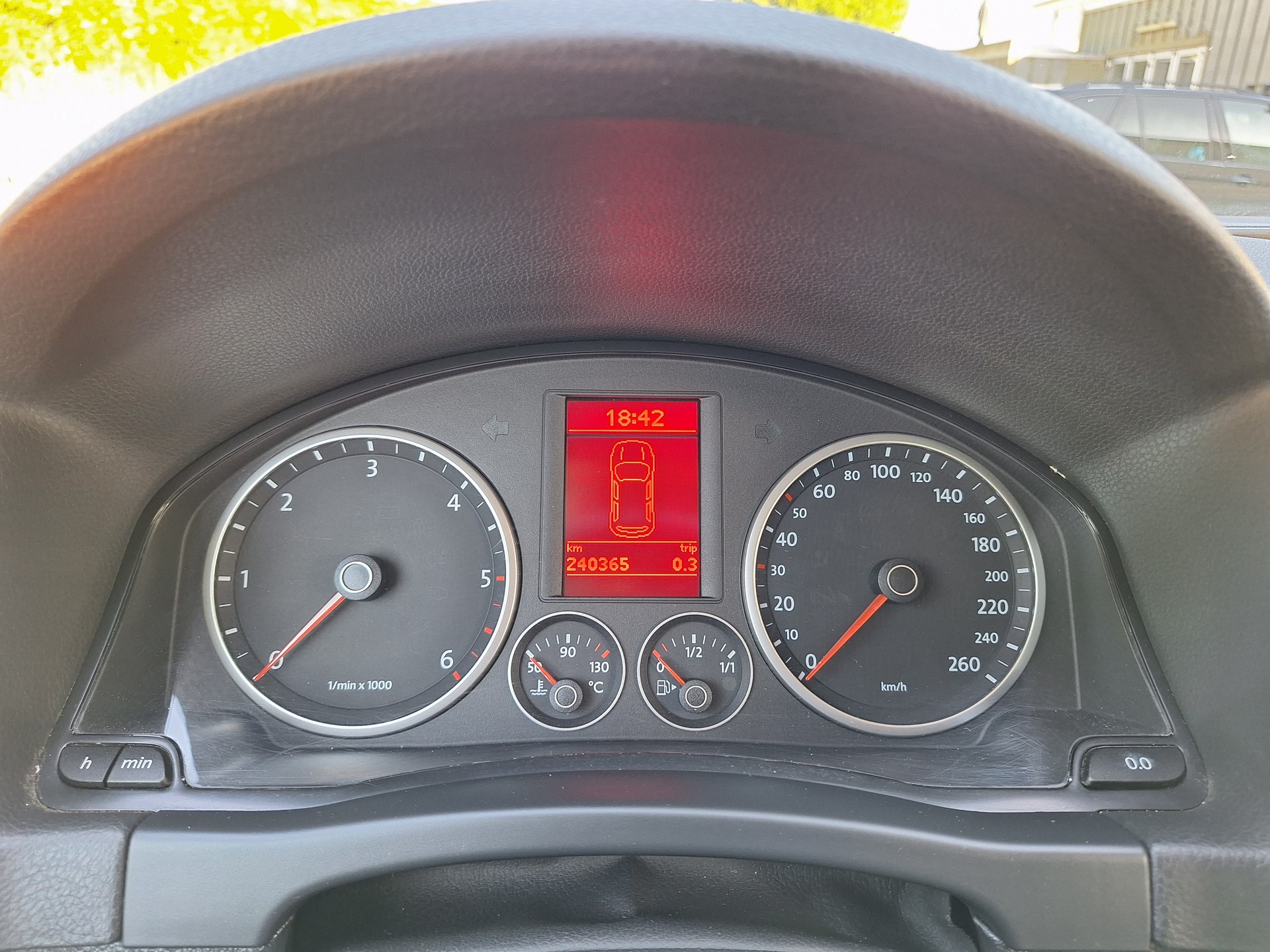 VW Tiguan 2.0 TDI Trend&Fun Tiptronic-image-11