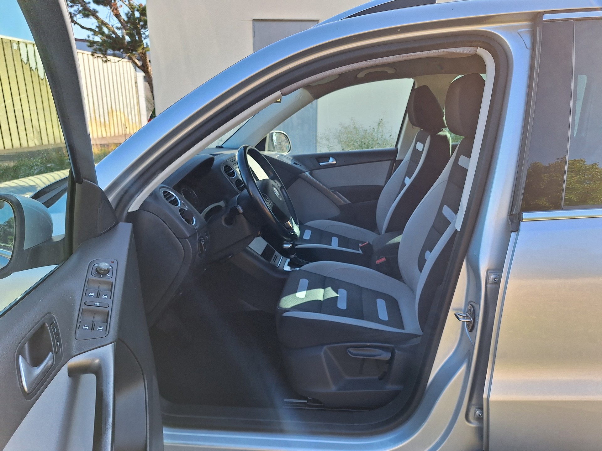 VW Tiguan 2.0 TDI Trend&Fun Tiptronic-image-6