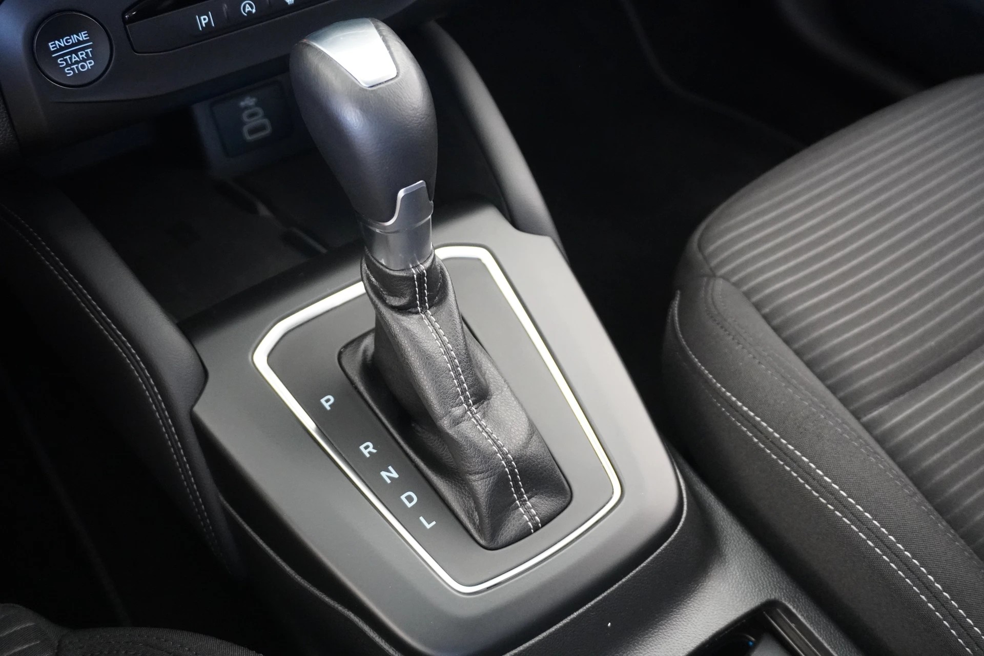 FORD Focus 1.0 MHEV Titanium X Automat-image-15