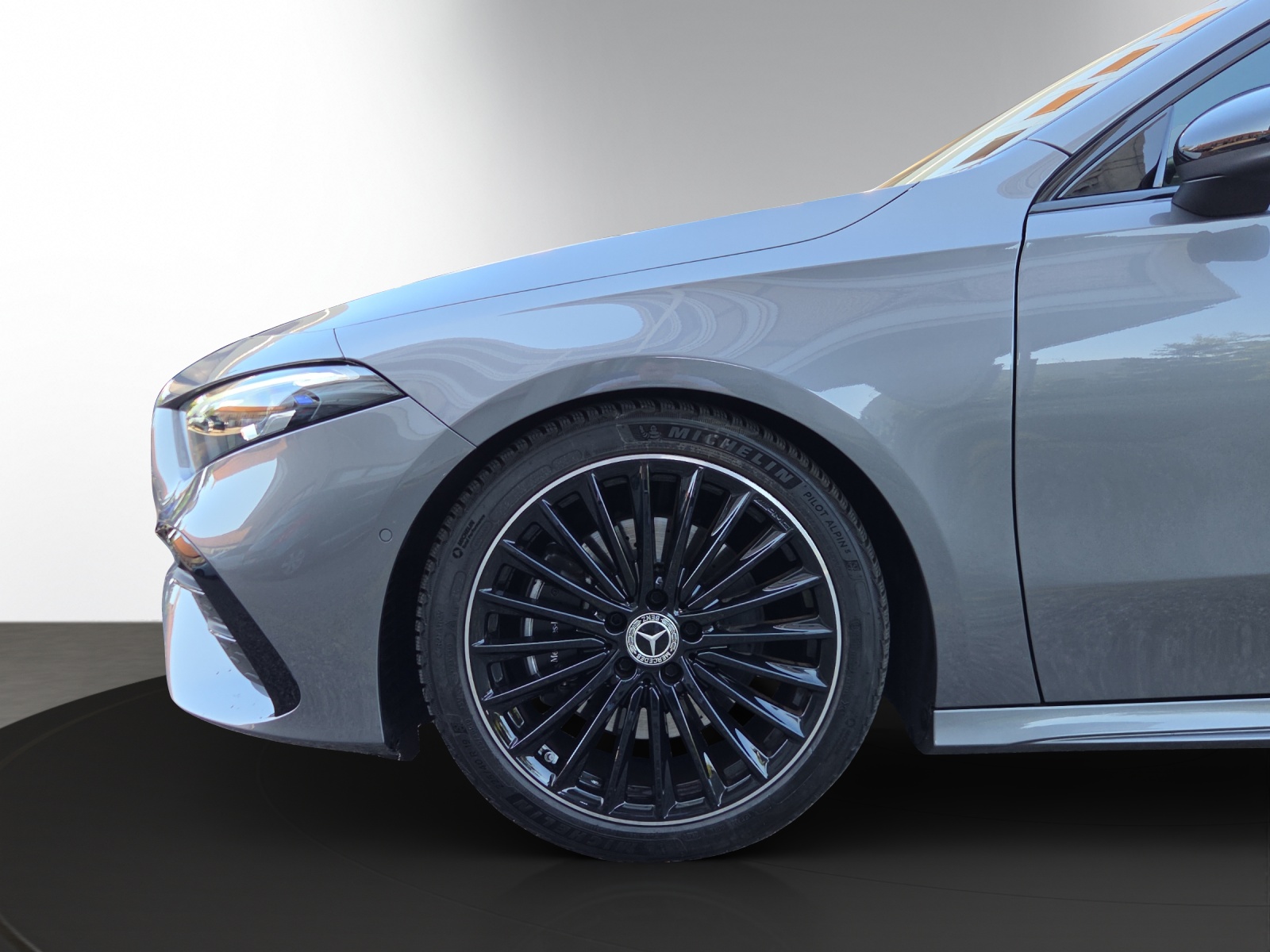Image MERCEDES-BENZ A-220 A 220 Berline 4Matic 8G-DCT