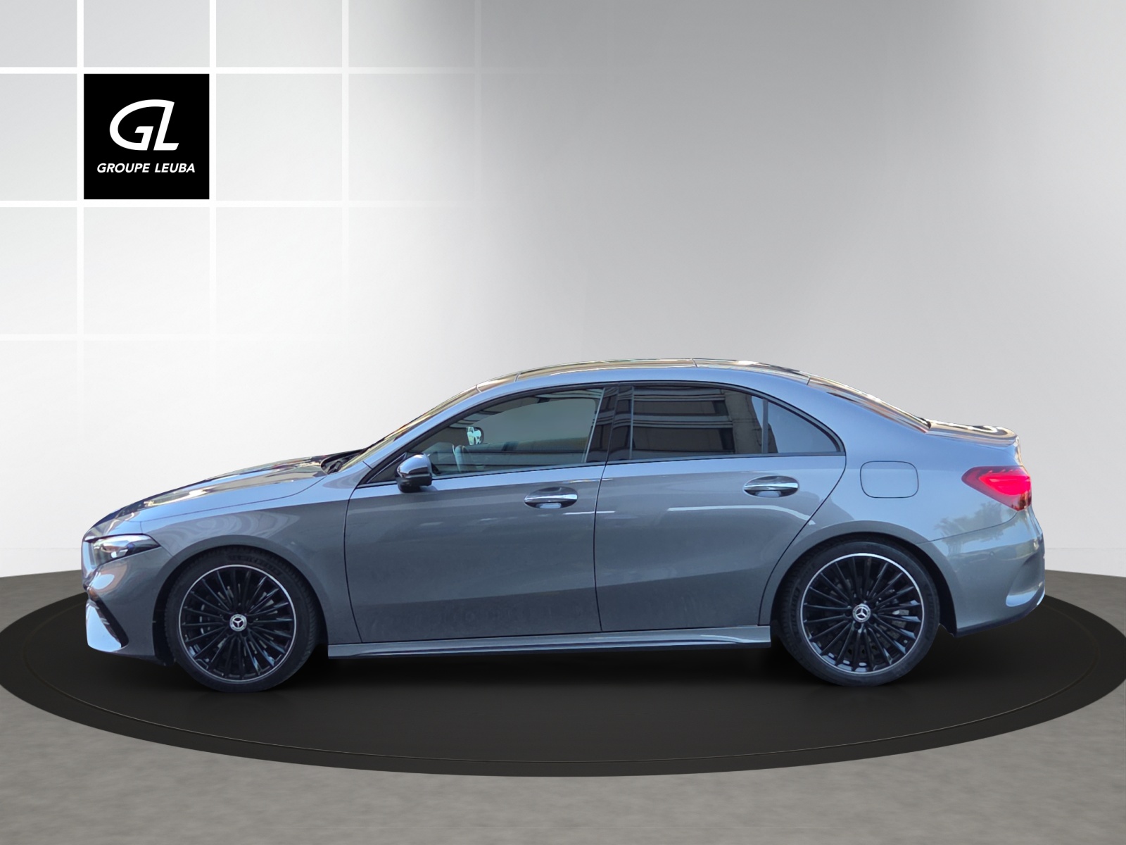 MERCEDES-BENZ A 220 Berline 4Matic 8G-DCT-image-2