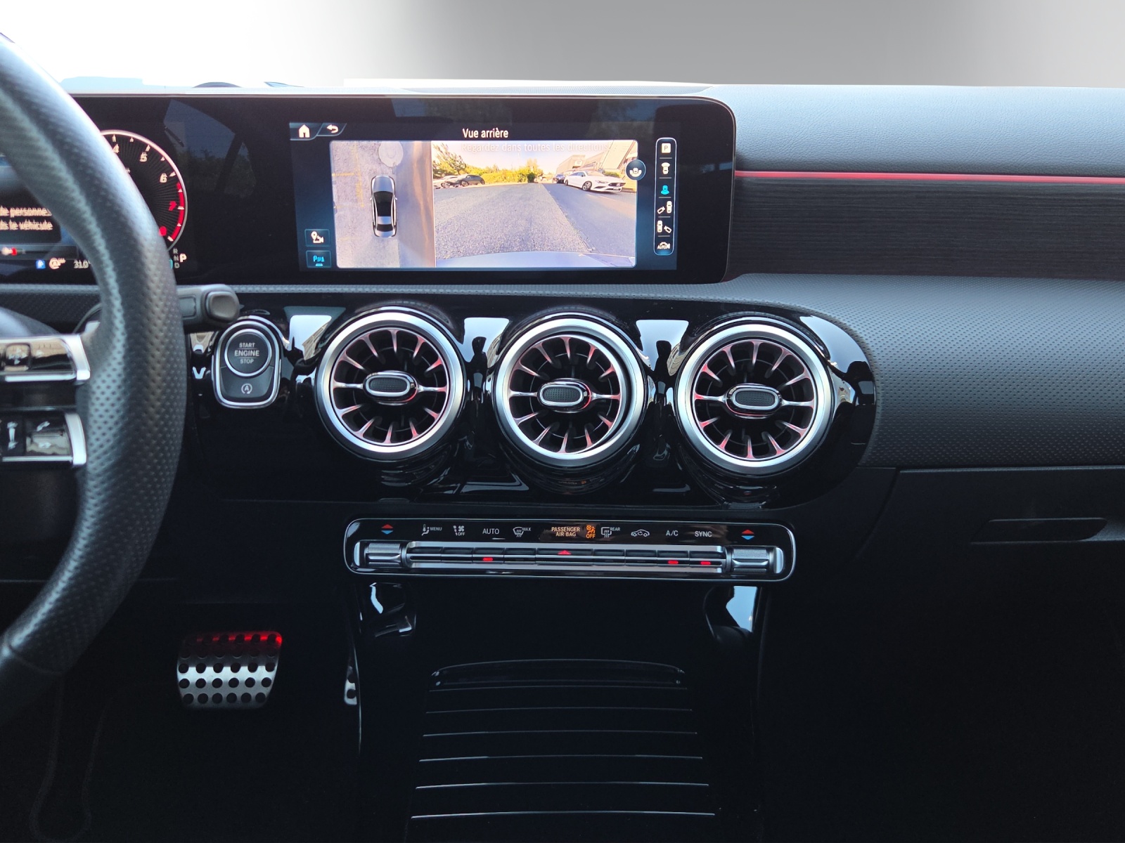 MERCEDES-BENZ A 220 Berline 4Matic 8G-DCT-image-12