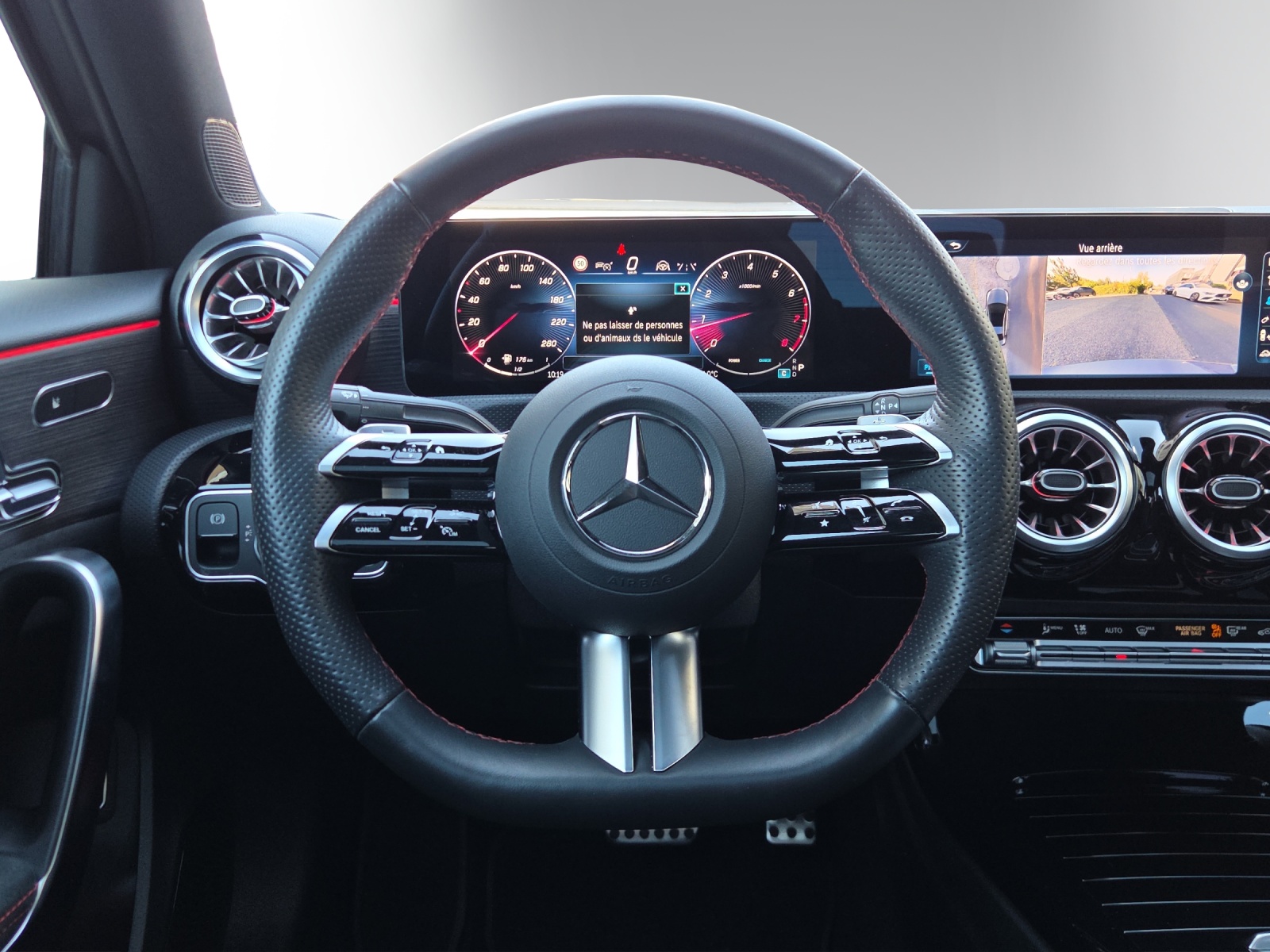 MERCEDES-BENZ A 220 Berline 4Matic 8G-DCT-image-11