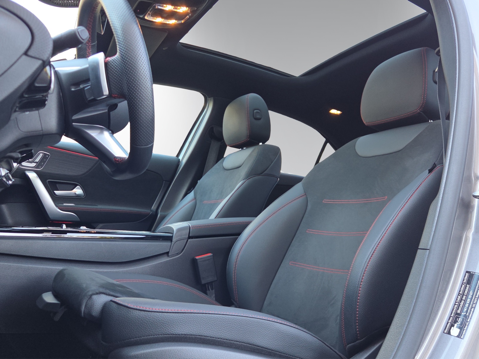 Image MERCEDES-BENZ A-220 A 220 Berline 4Matic 8G-DCT