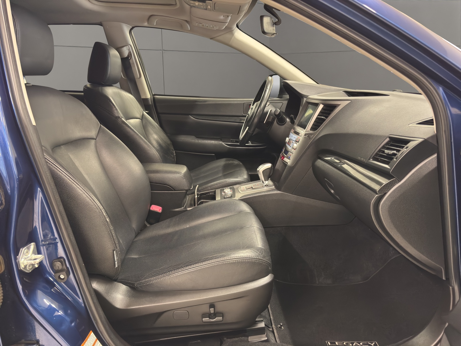 SUBARU Legacy 2.5GT Executive S AWD Automatic-image-17