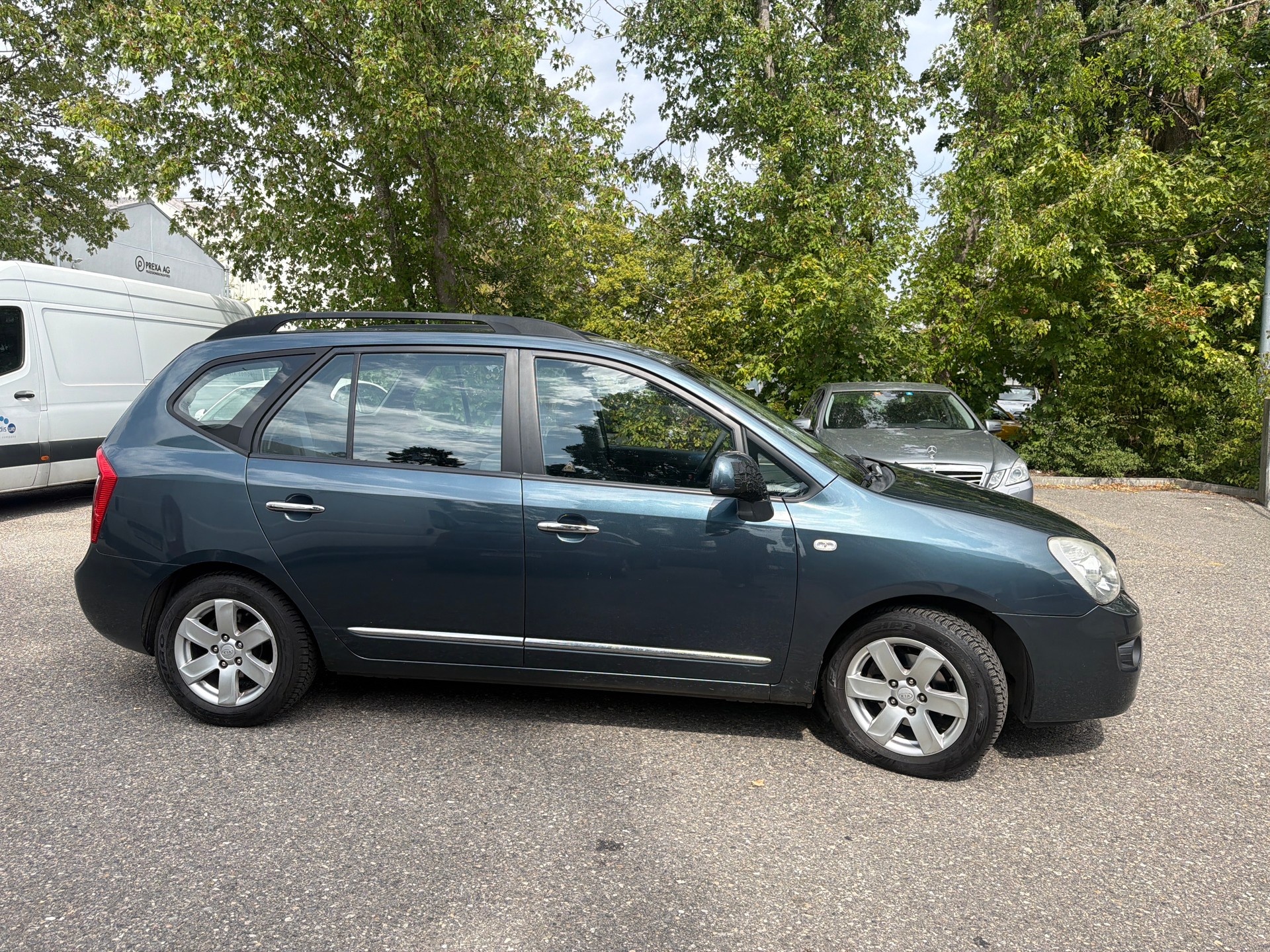KIA Carens 2.0 CVVT Trend ** 07x Sitzplätze ** Klima-auto ** Sitzheizung ** 12x Airbag ** Letzte MFK 20.03.2024-image-10