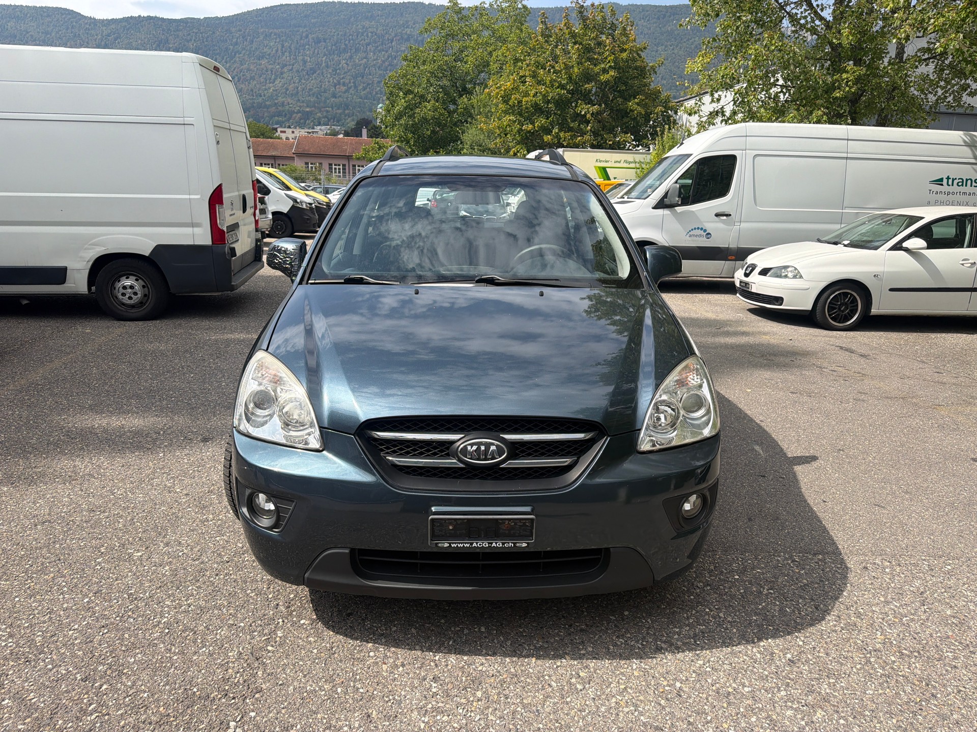 KIA Carens 2.0 CVVT Trend ** 07x Sitzplätze ** Klima-auto ** Sitzheizung ** 12x Airbag ** Letzte MFK 20.03.2024-image-1