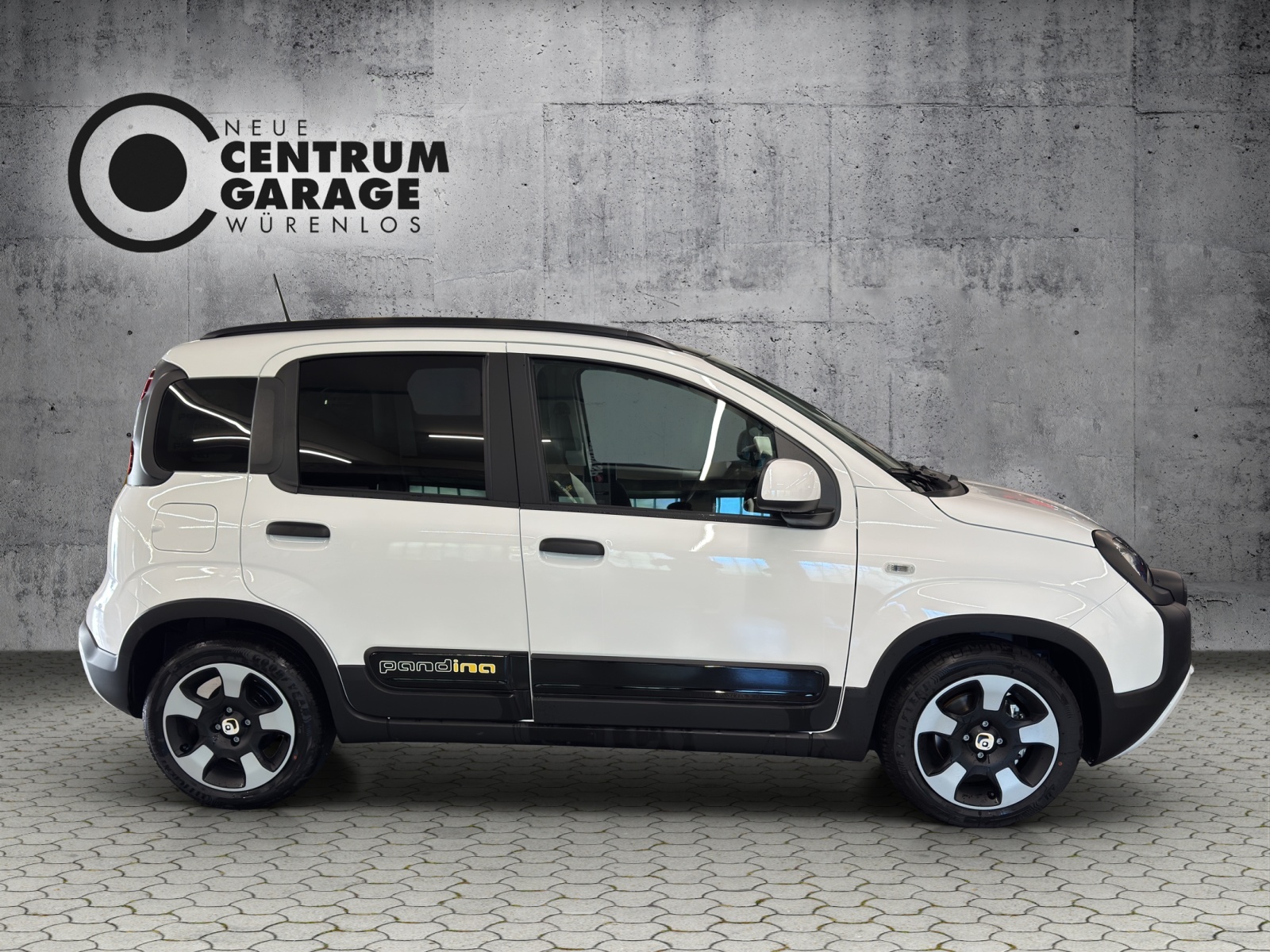 FIAT Pandina 1.0 MHEV Cross-image-2