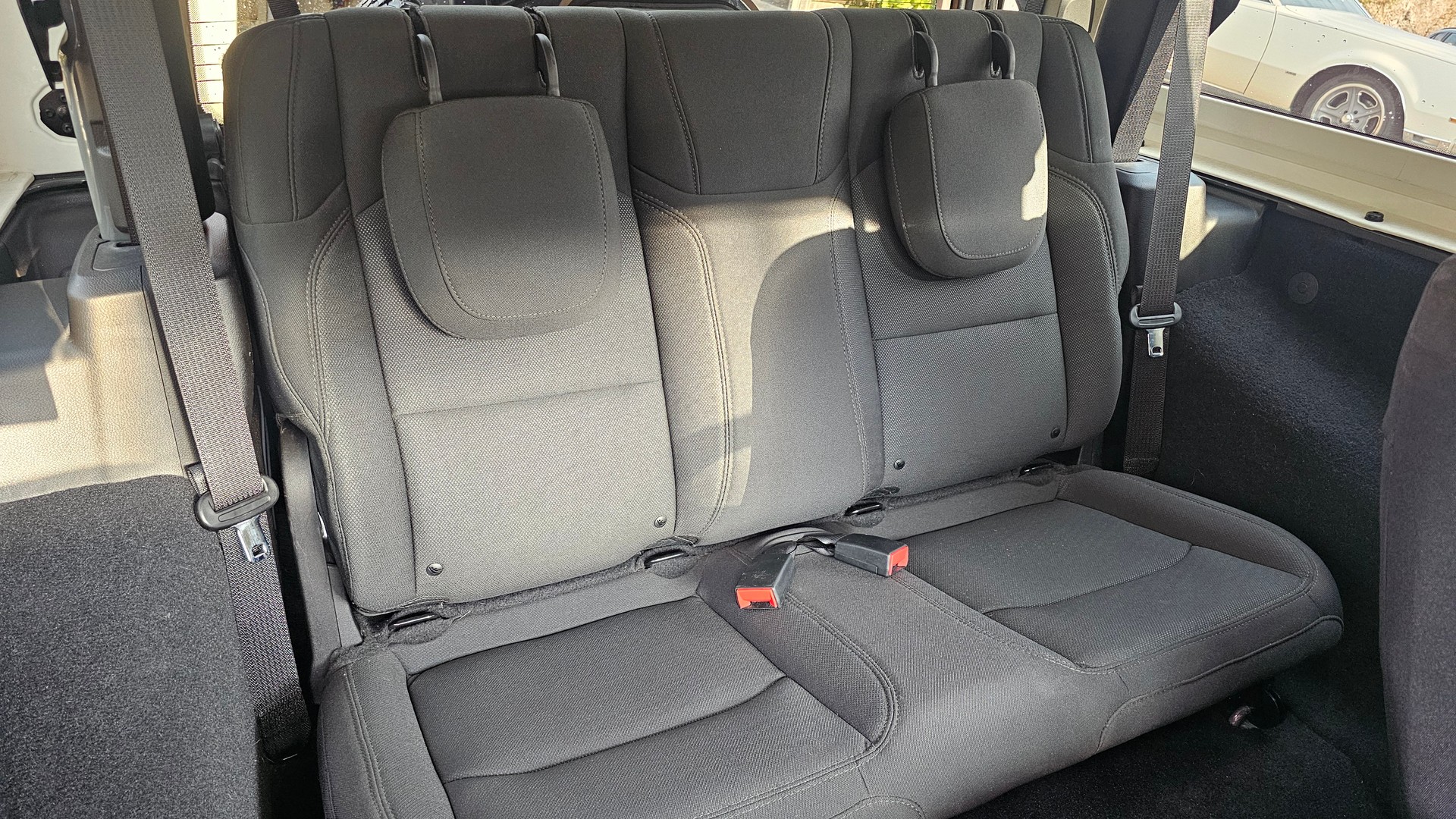 JEEP Wrangler 2.0 Unlimited Sport Automatic-image-9