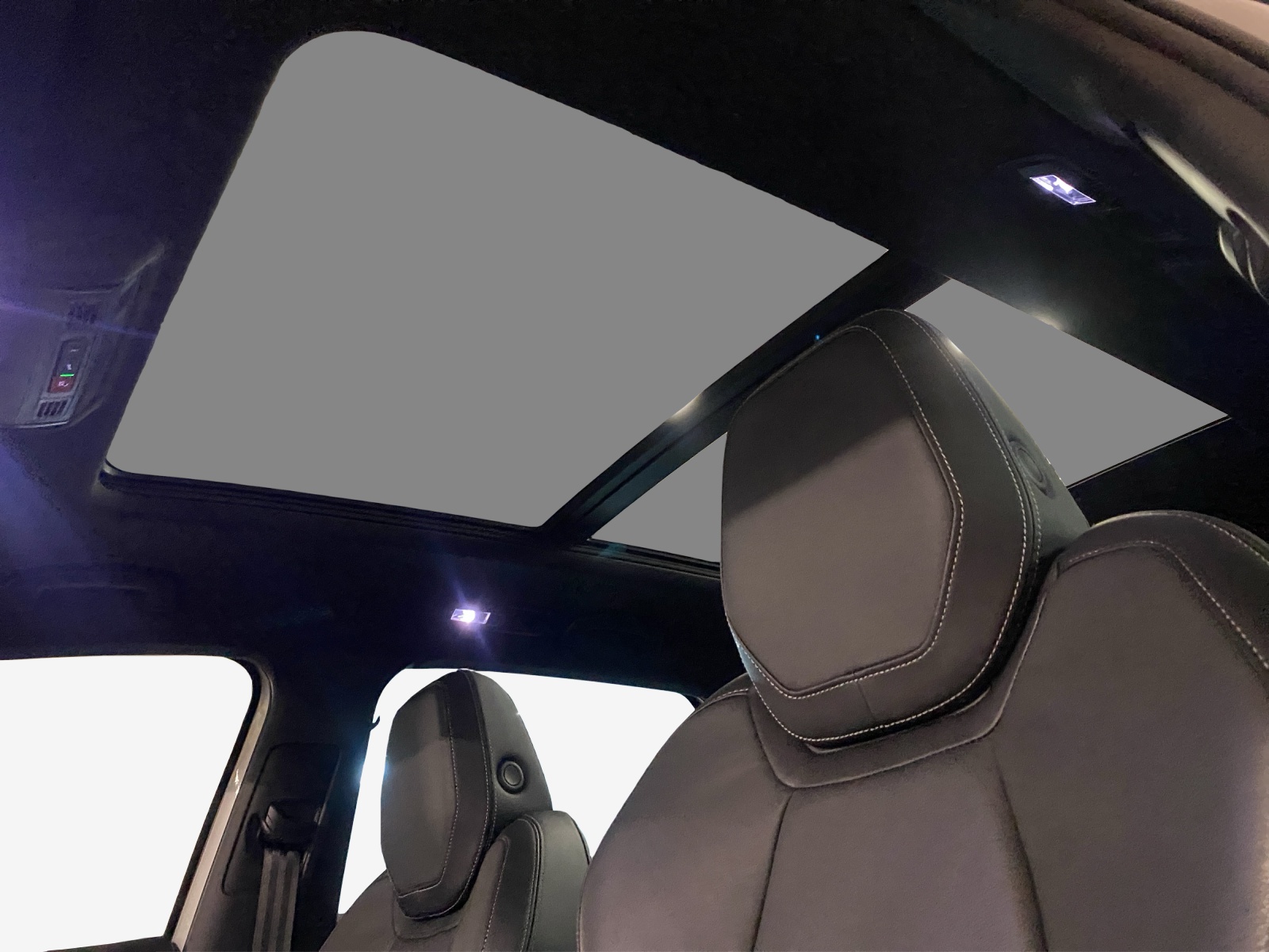SKODA Karoq 2.0 TSI SportLine 4x4 DSG-image-15