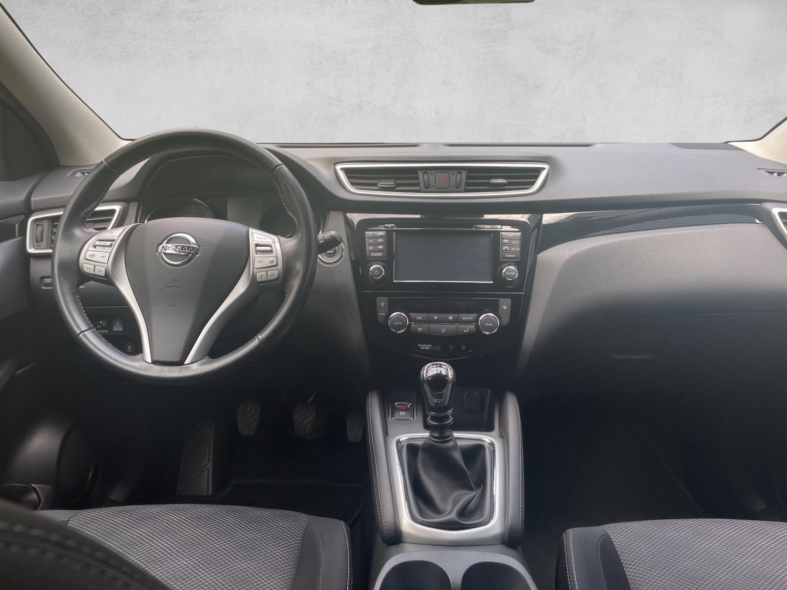 NISSAN Qashqai 1.6 dCi Tekna 4x4-image-11