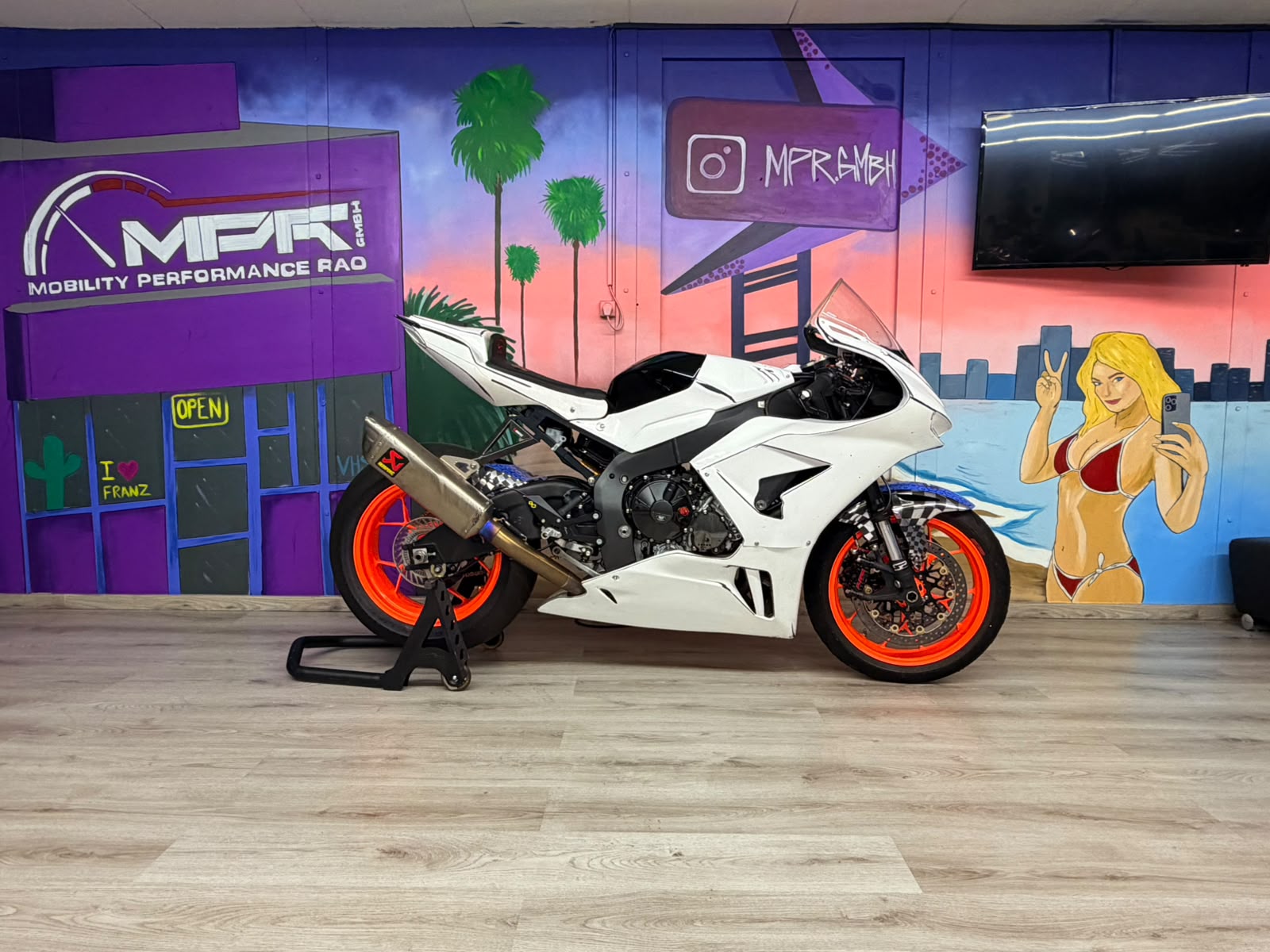 HONDA CBR 1000 RR-R