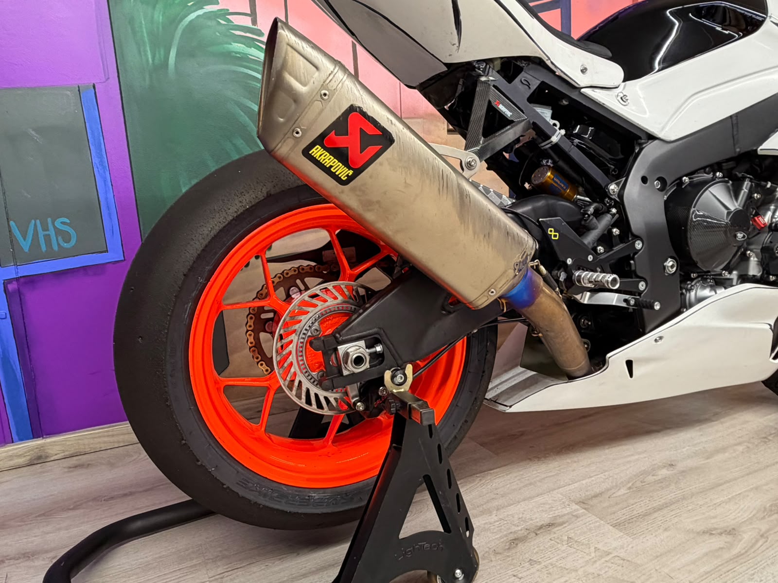 HONDA CBR 1000 RR-R-showroom-element-3