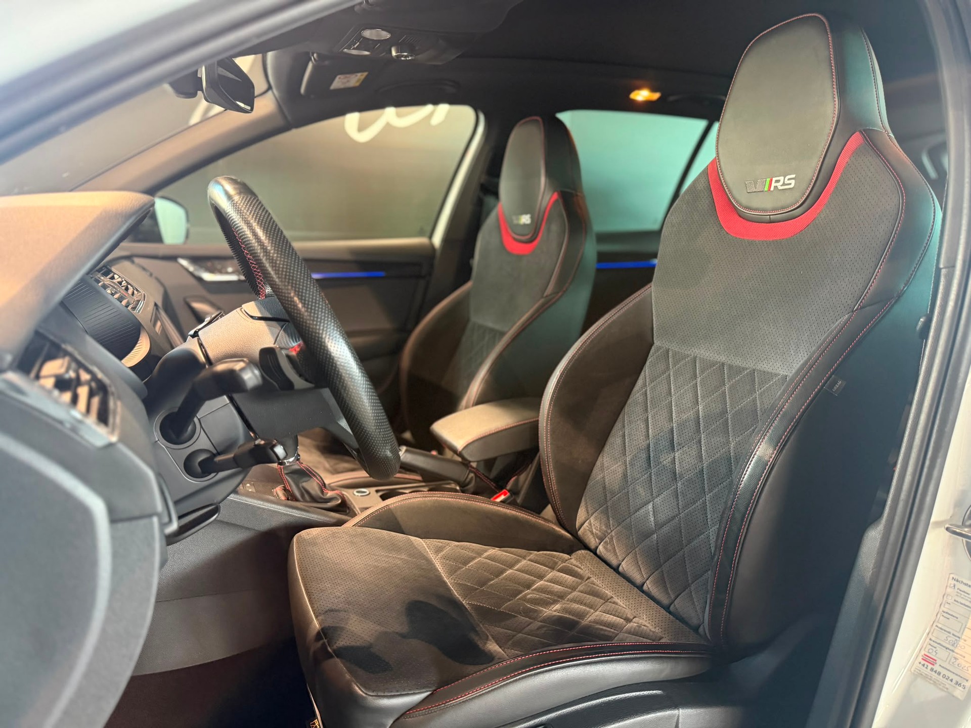 SKODA Octavia Combi 2.0 TSI RS DSG-image-6