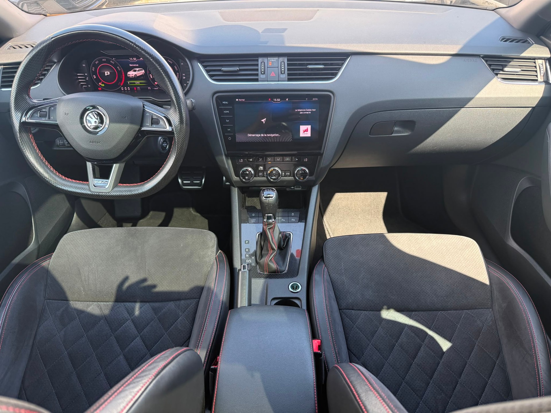 SKODA Octavia Combi 2.0 TSI RS DSG-image-13