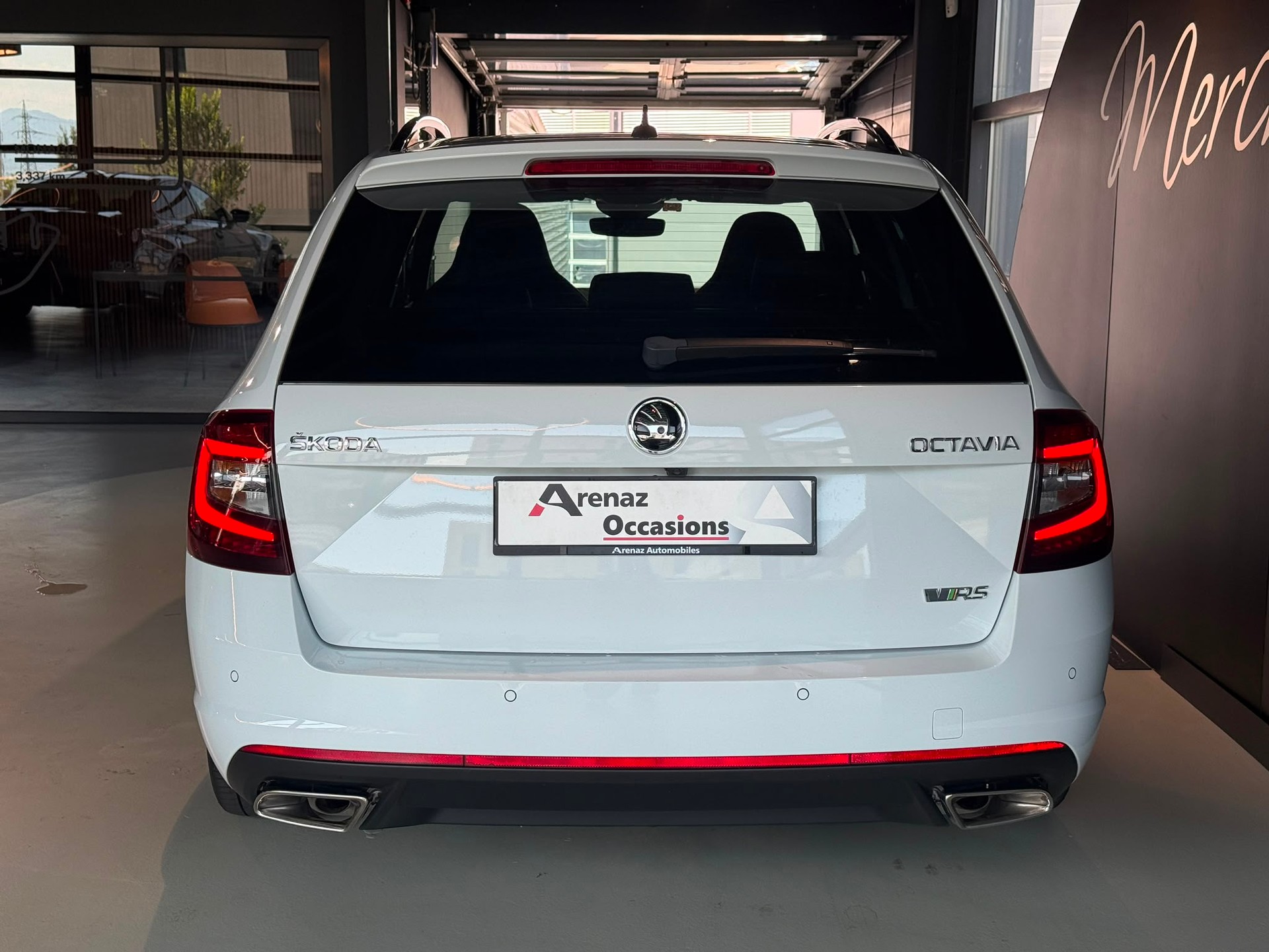 SKODA Octavia Combi 2.0 TSI RS DSG-image-5