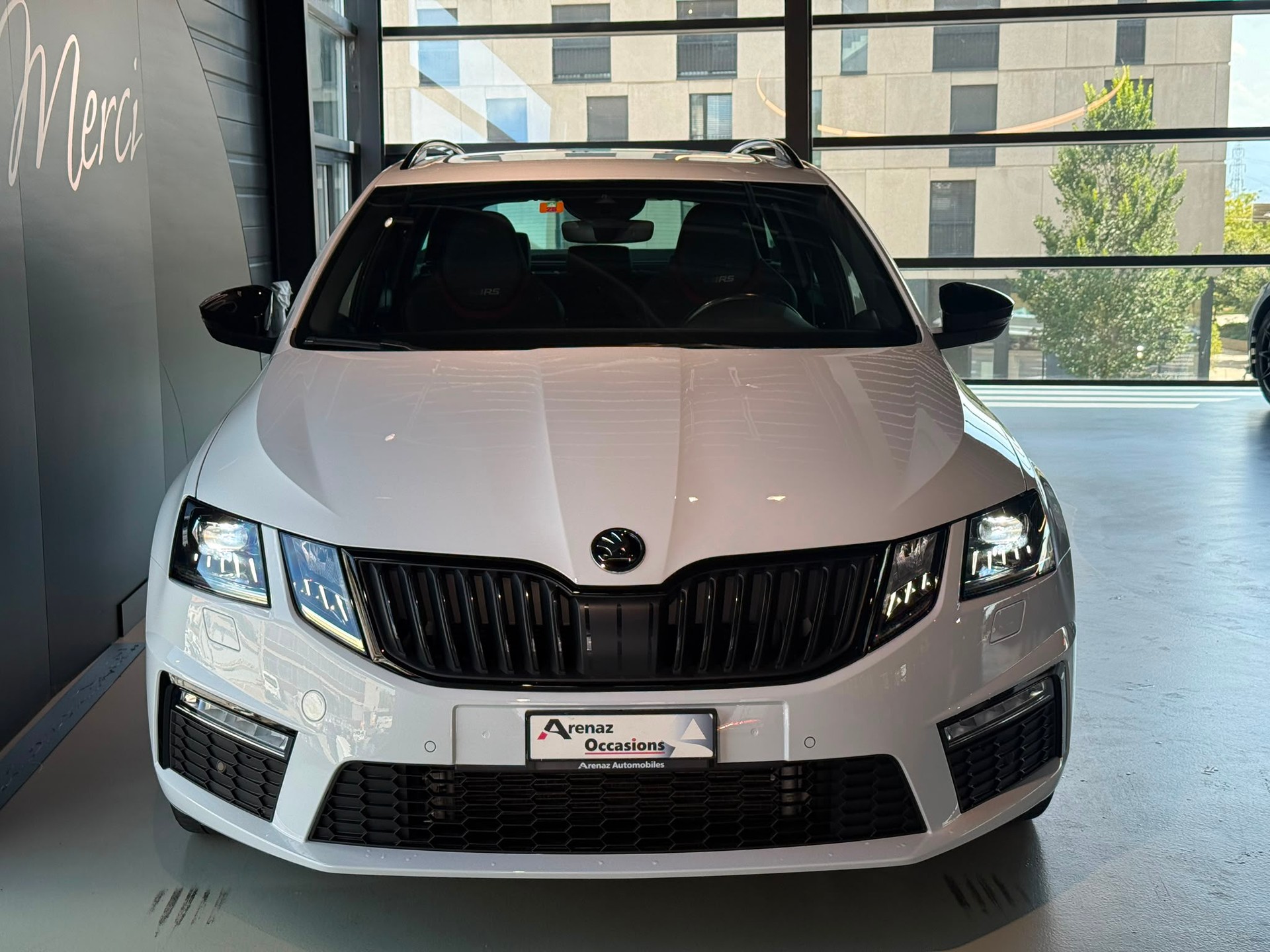 SKODA Octavia Combi 2.0 TSI RS DSG-image-1