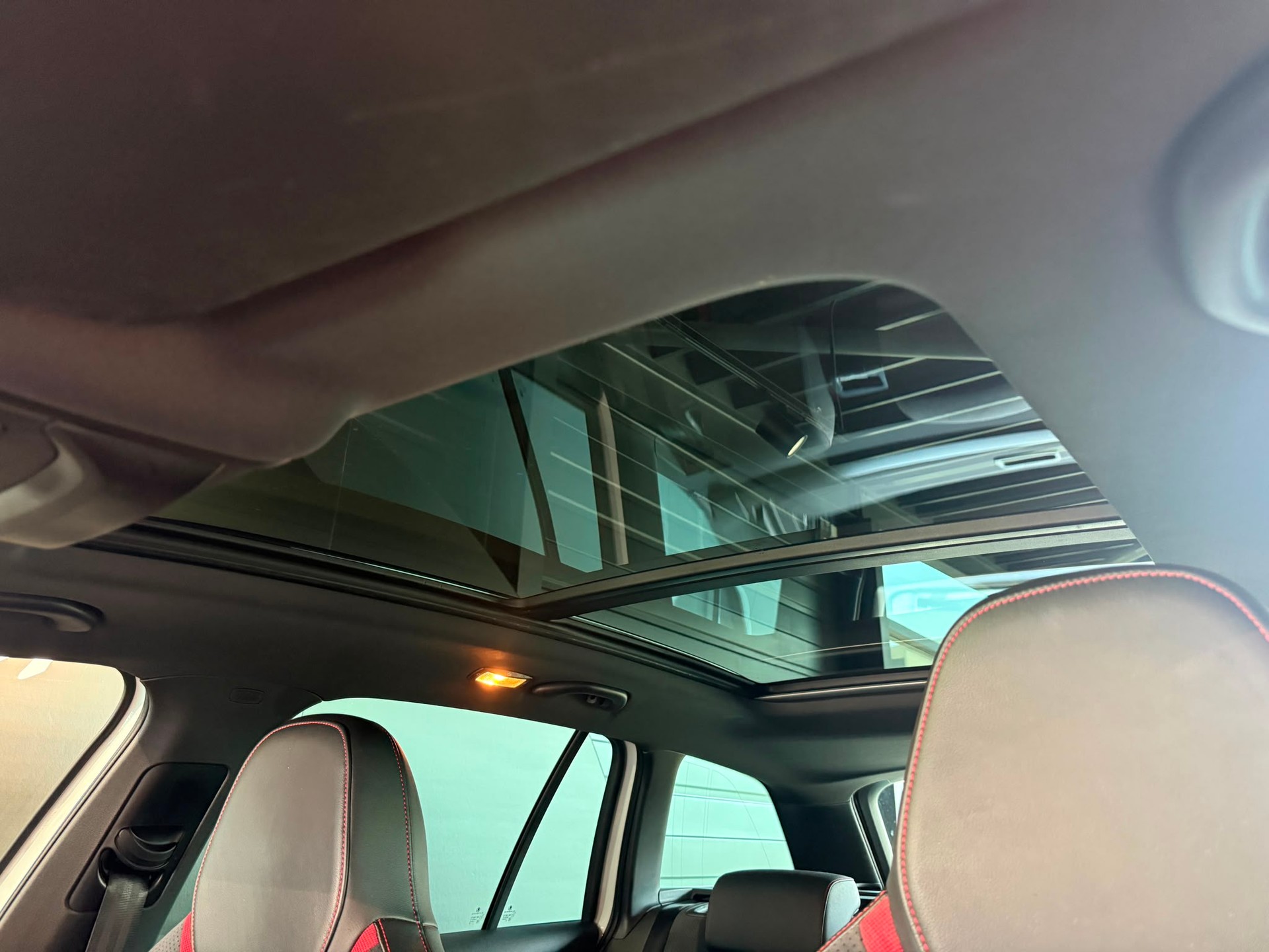 SKODA Octavia Combi 2.0 TSI RS DSG-image-24