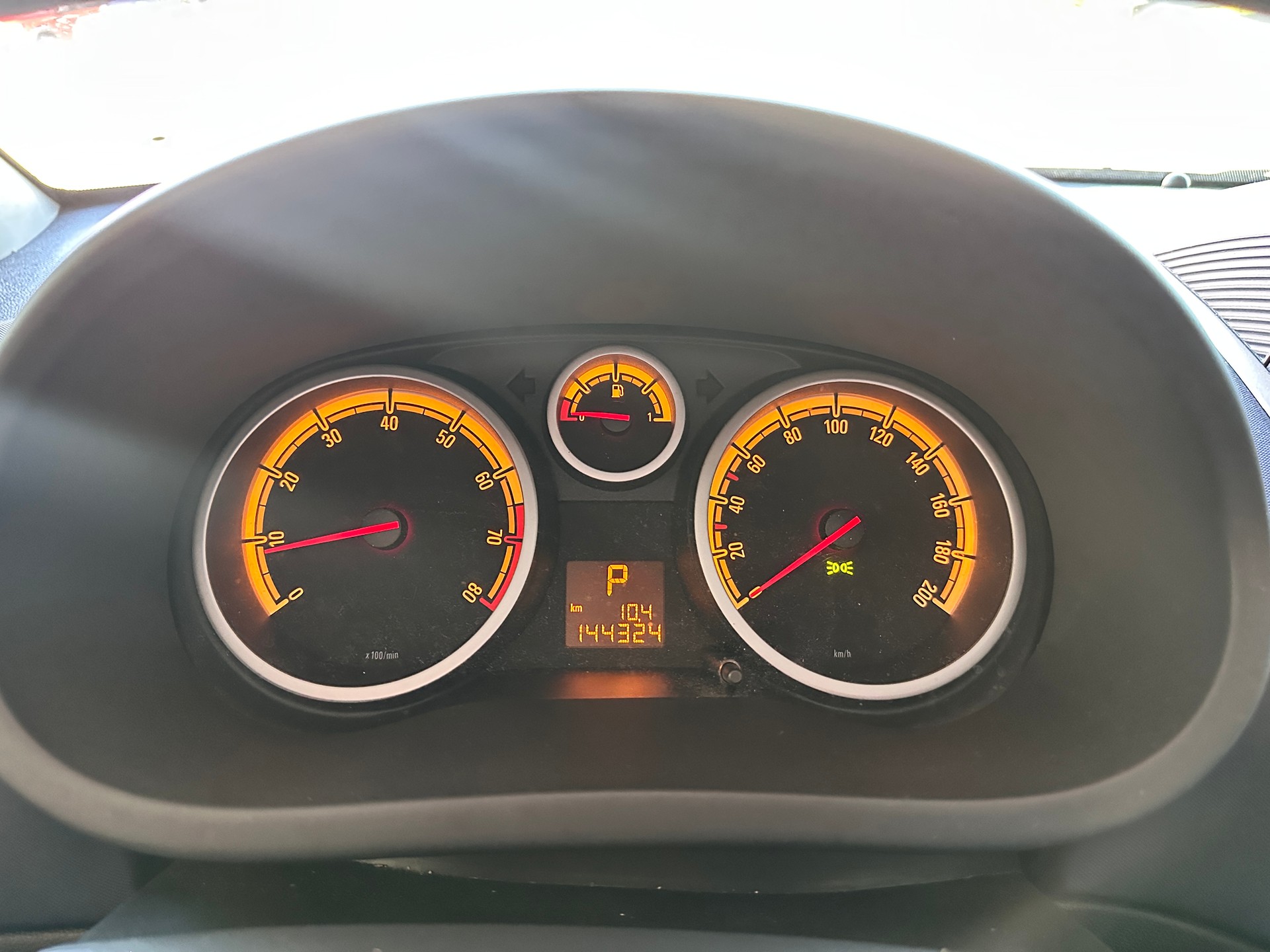OPEL Corsa 1.4 TP Enjoy-image-3