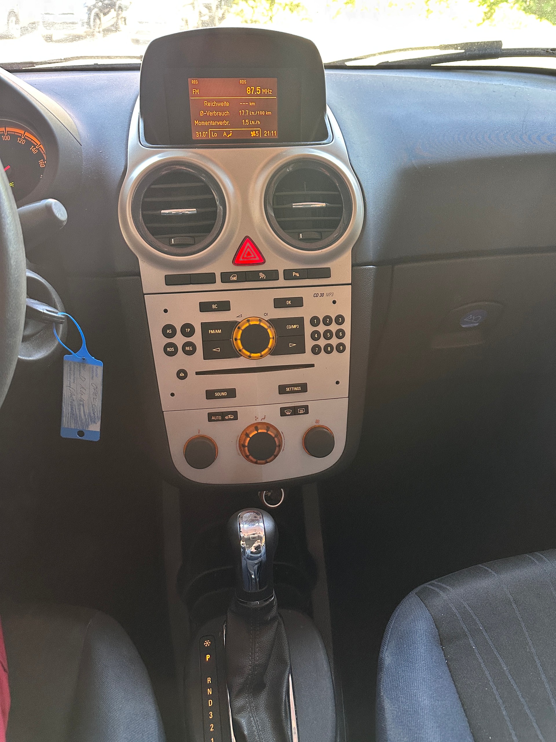 OPEL Corsa 1.4 TP Enjoy-image-2