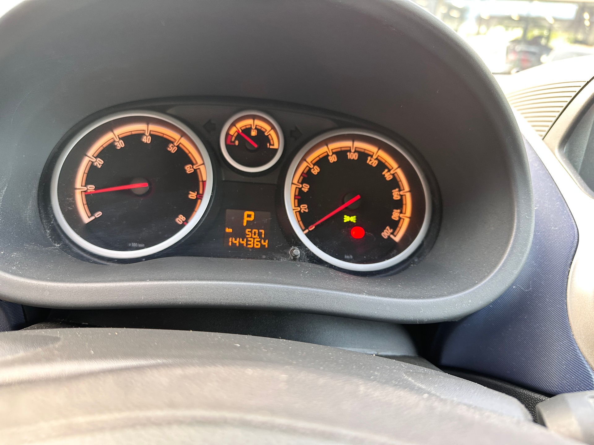 OPEL Corsa 1.4 TP Enjoy-image-6