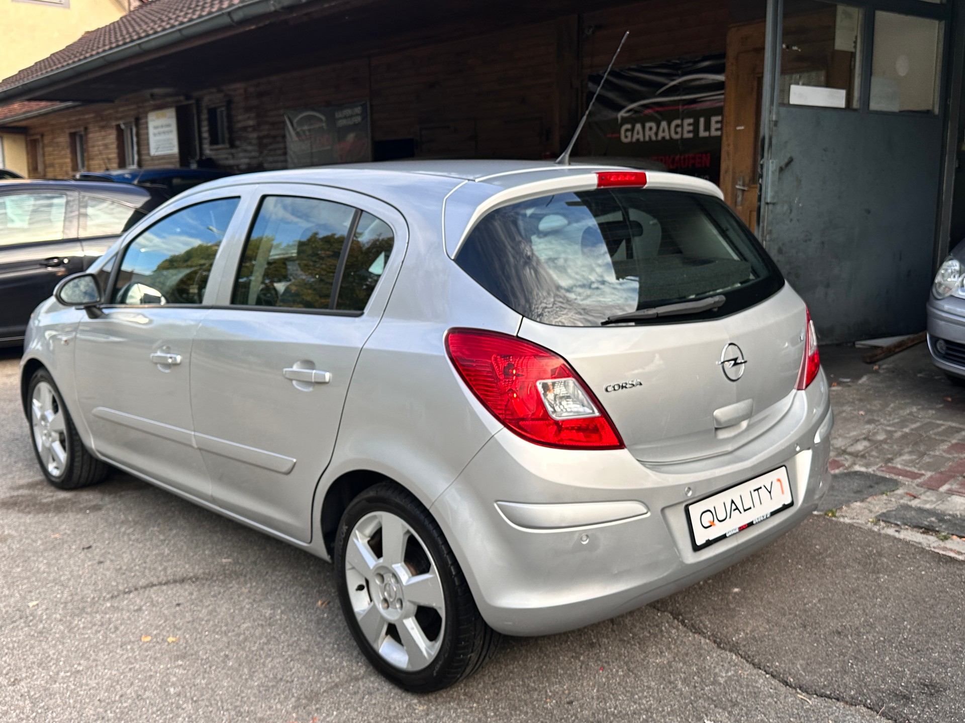 OPEL Corsa 1.4 TP Enjoy-image-2