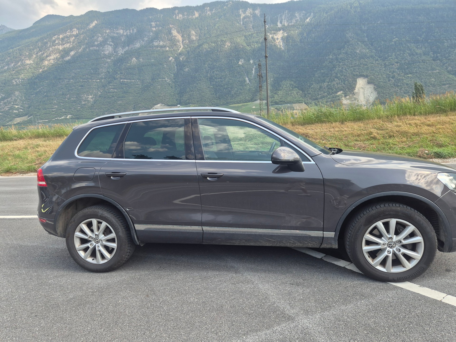 VW Touareg 3.0 TDI BlueMotion Technology Tiptronic-image-2