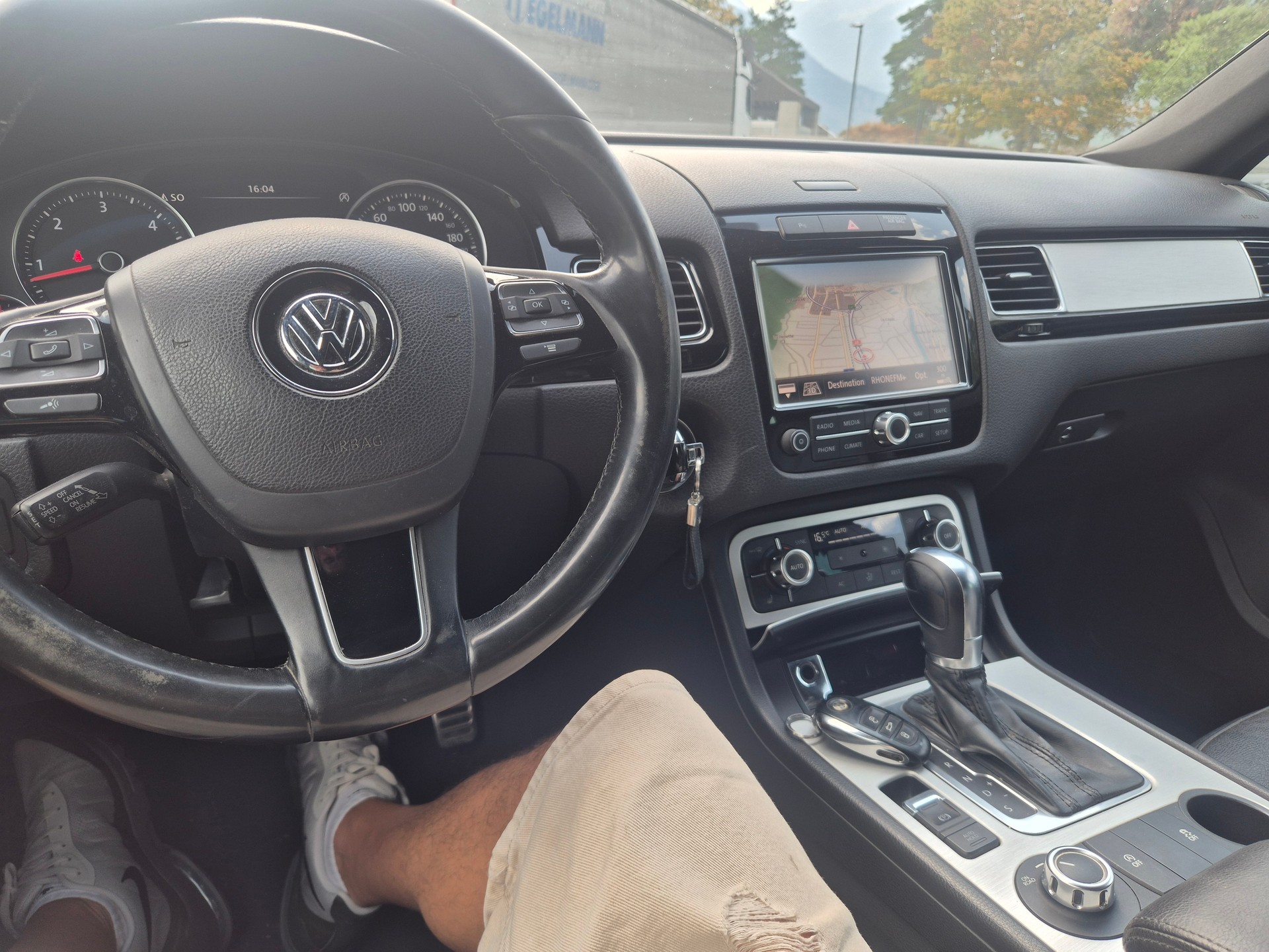VW Touareg 3.0 TDI BlueMotion Technology Tiptronic-image-5