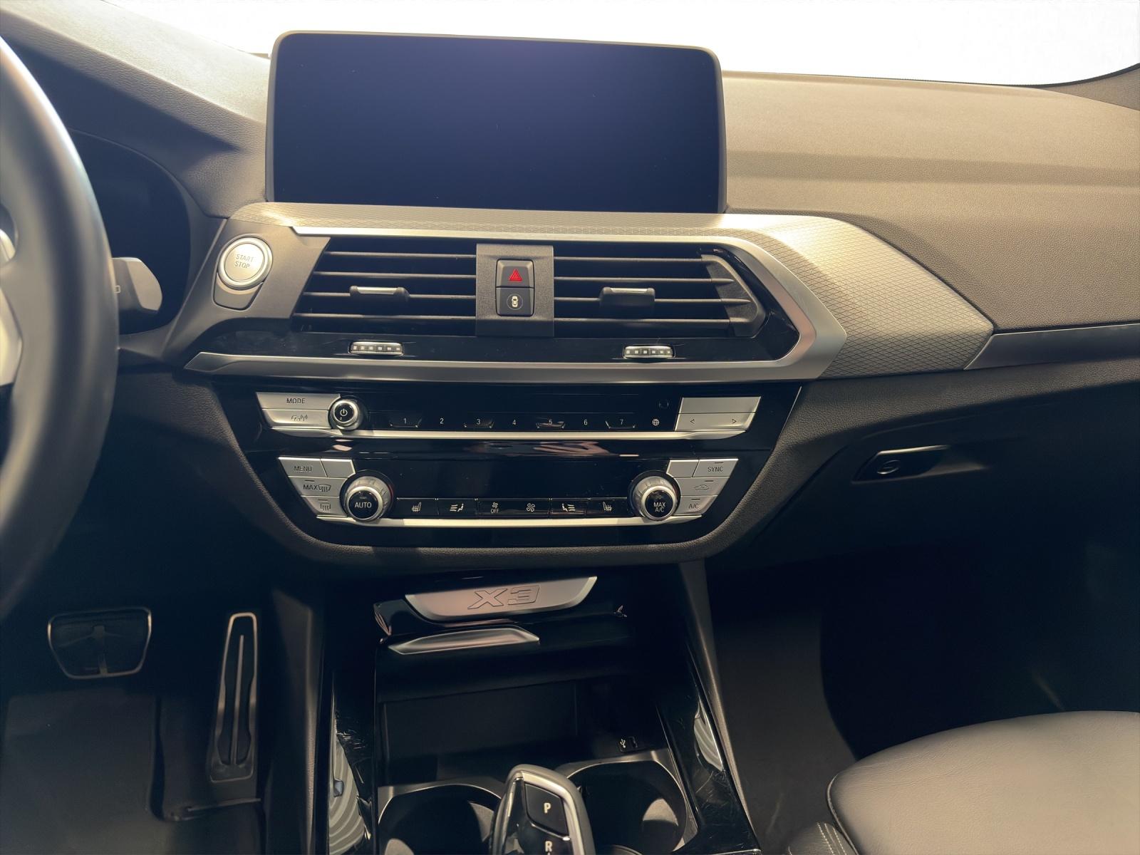 BMW X3 30e xDrive-image-11