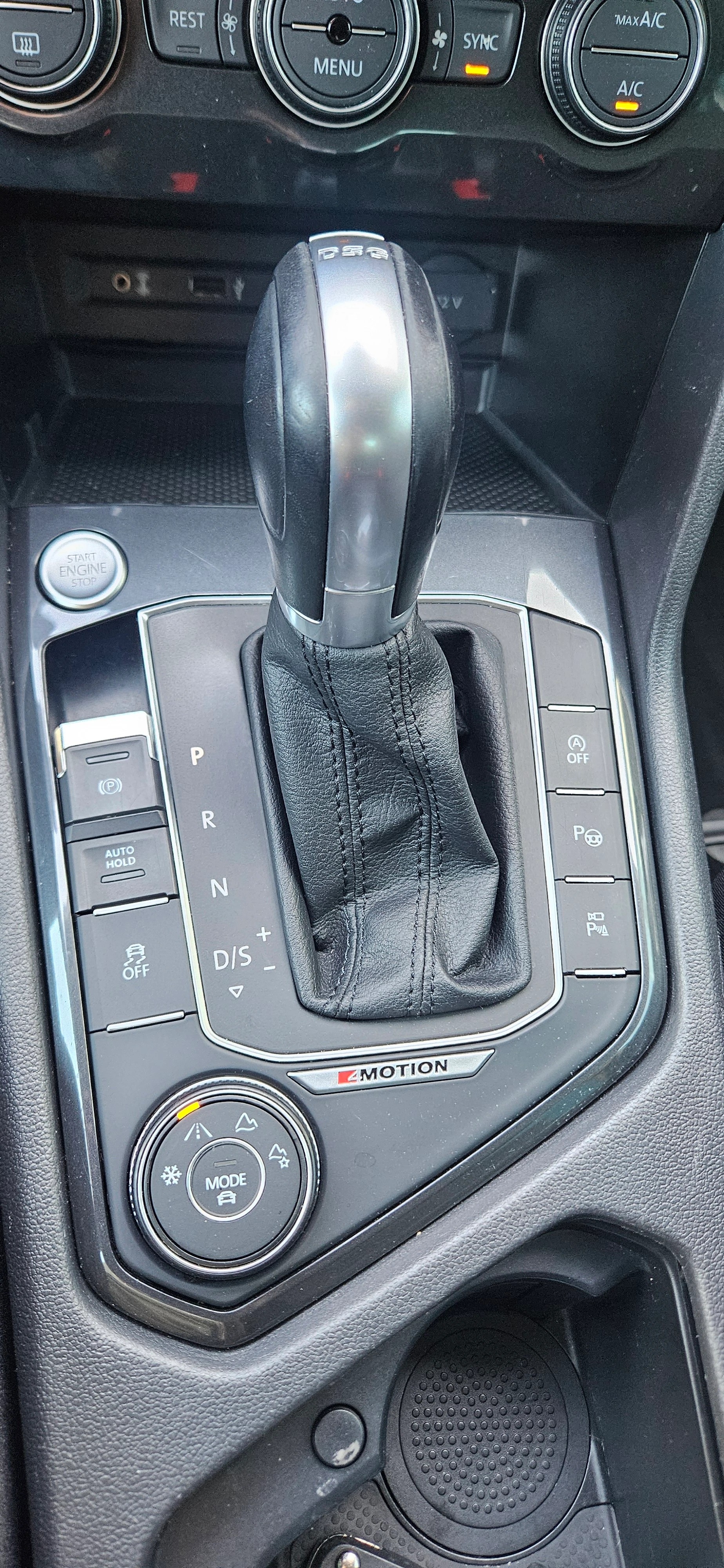 VW Tiguan 2.0 TDI SCR Highline4Motion DSG-image-11
