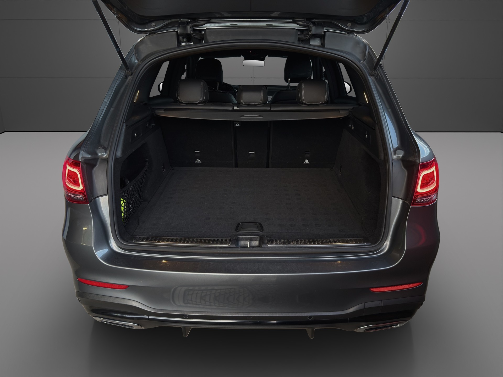 MERCEDES-BENZ GLC 220 d AMG Line 4Matic 9G-Tronic-showroom-element-3