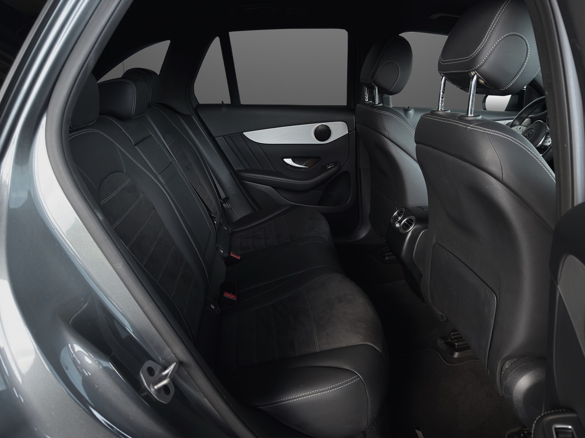 MERCEDES-BENZ GLC 220 d AMG Line 4Matic 9G-Tronic-image-9