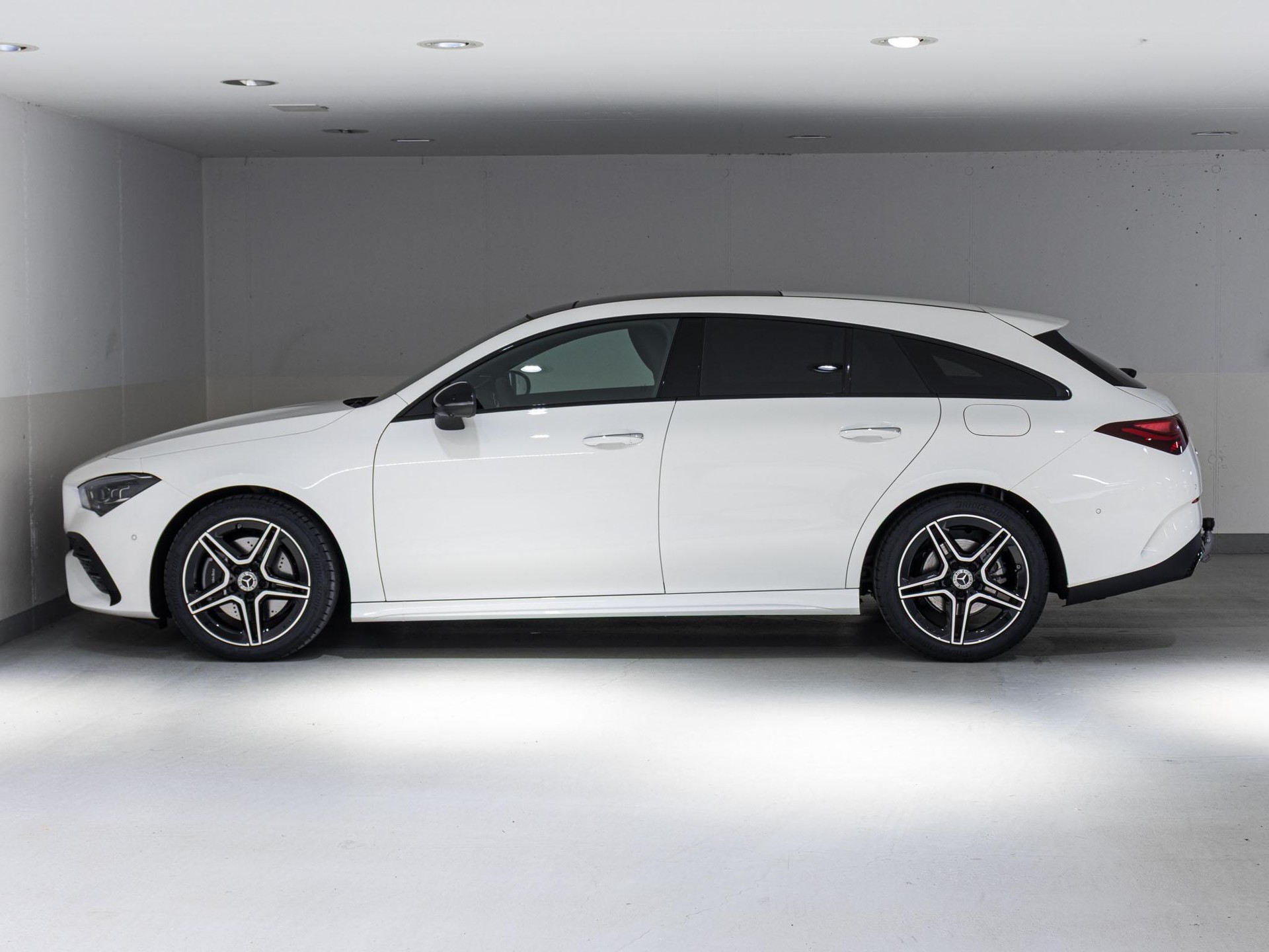 MERCEDES-BENZ CLA 220 d SB-image-4