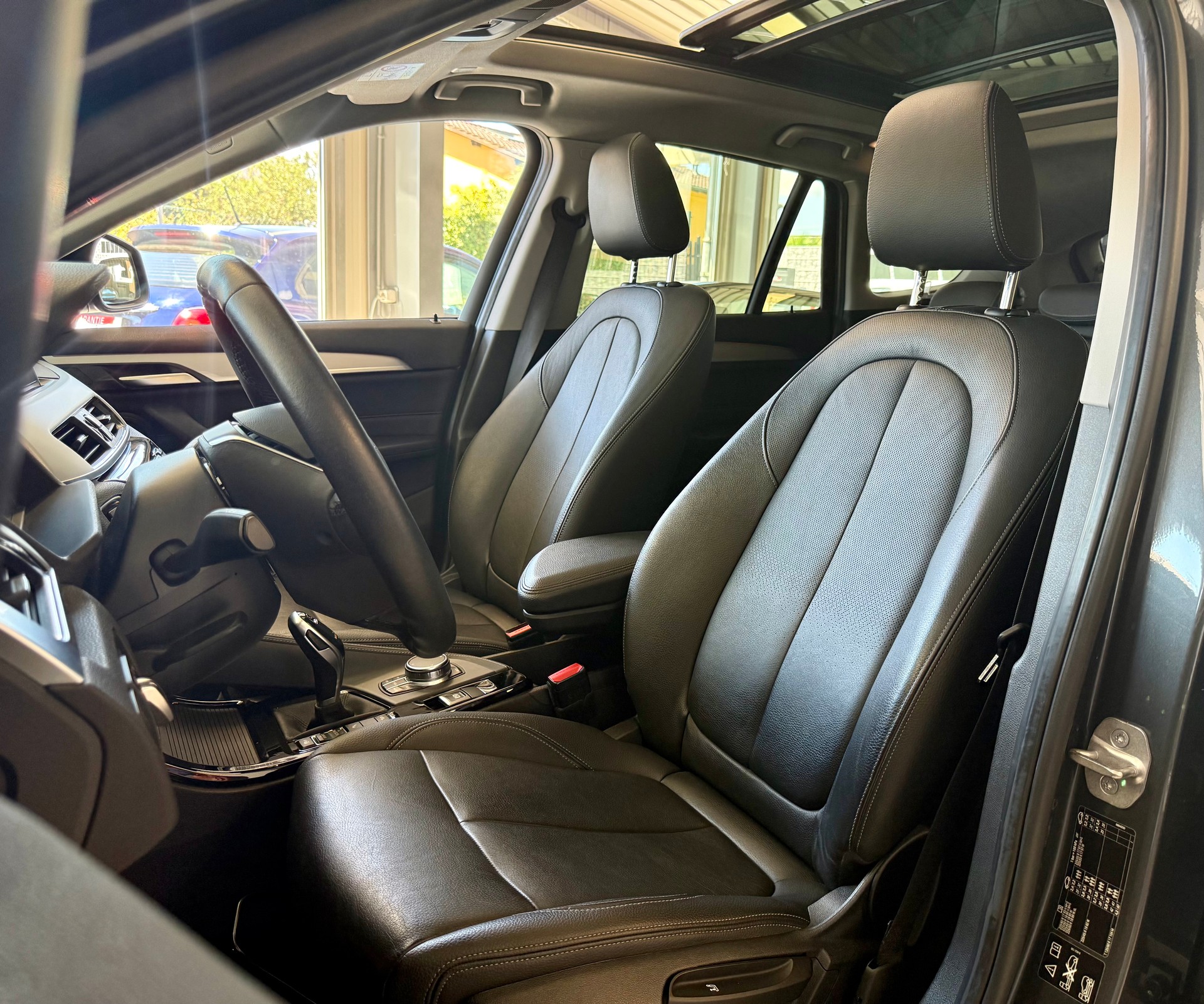 BMW X1 xDrive 20i xLine Steptronic-image-13