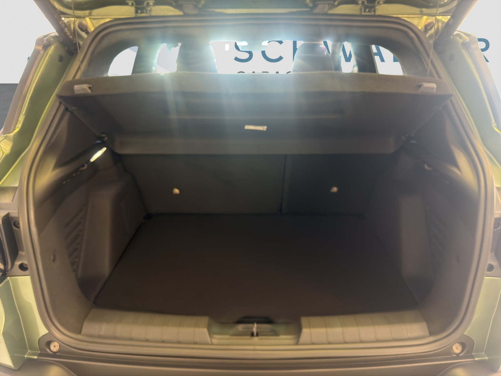 JEEP AVENGER 1.2 MHEV 85th Anniv-image-6