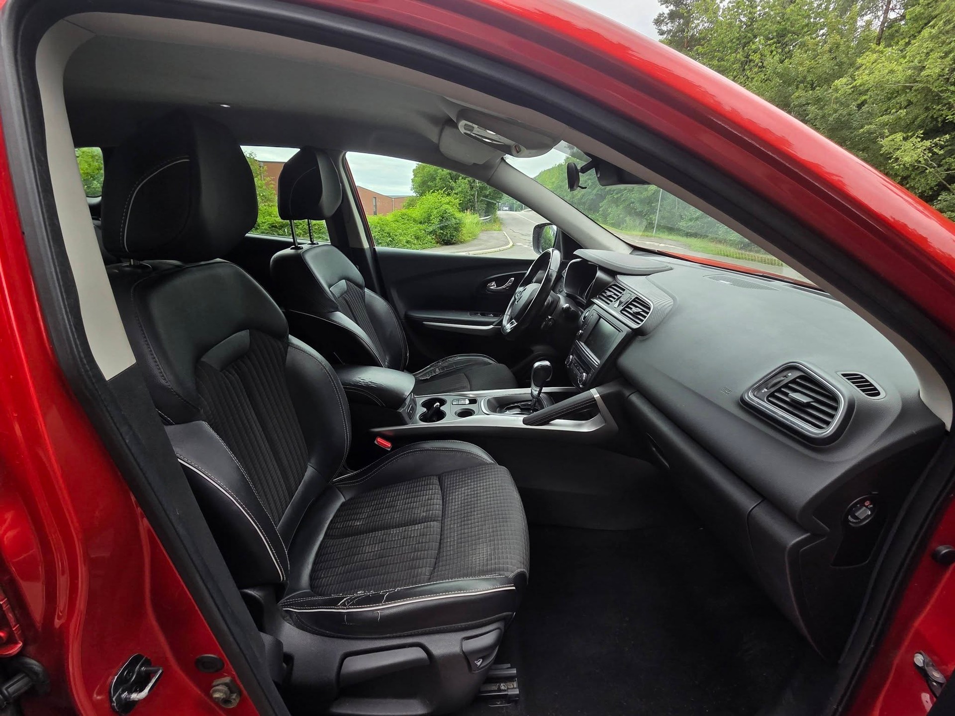 RENAULT Kadjar 1.2 16V Turbo Bose EDC-image-5