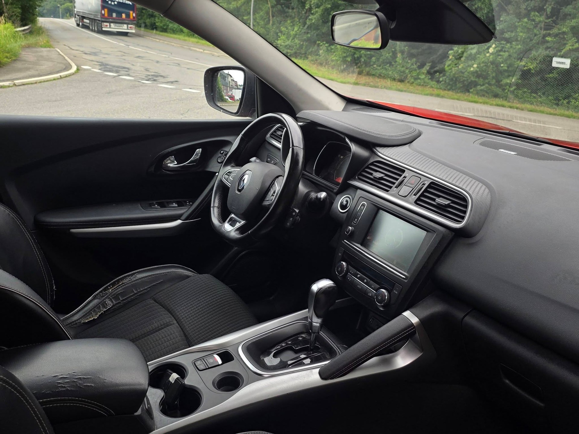 RENAULT Kadjar 1.2 16V Turbo Bose EDC-image-10