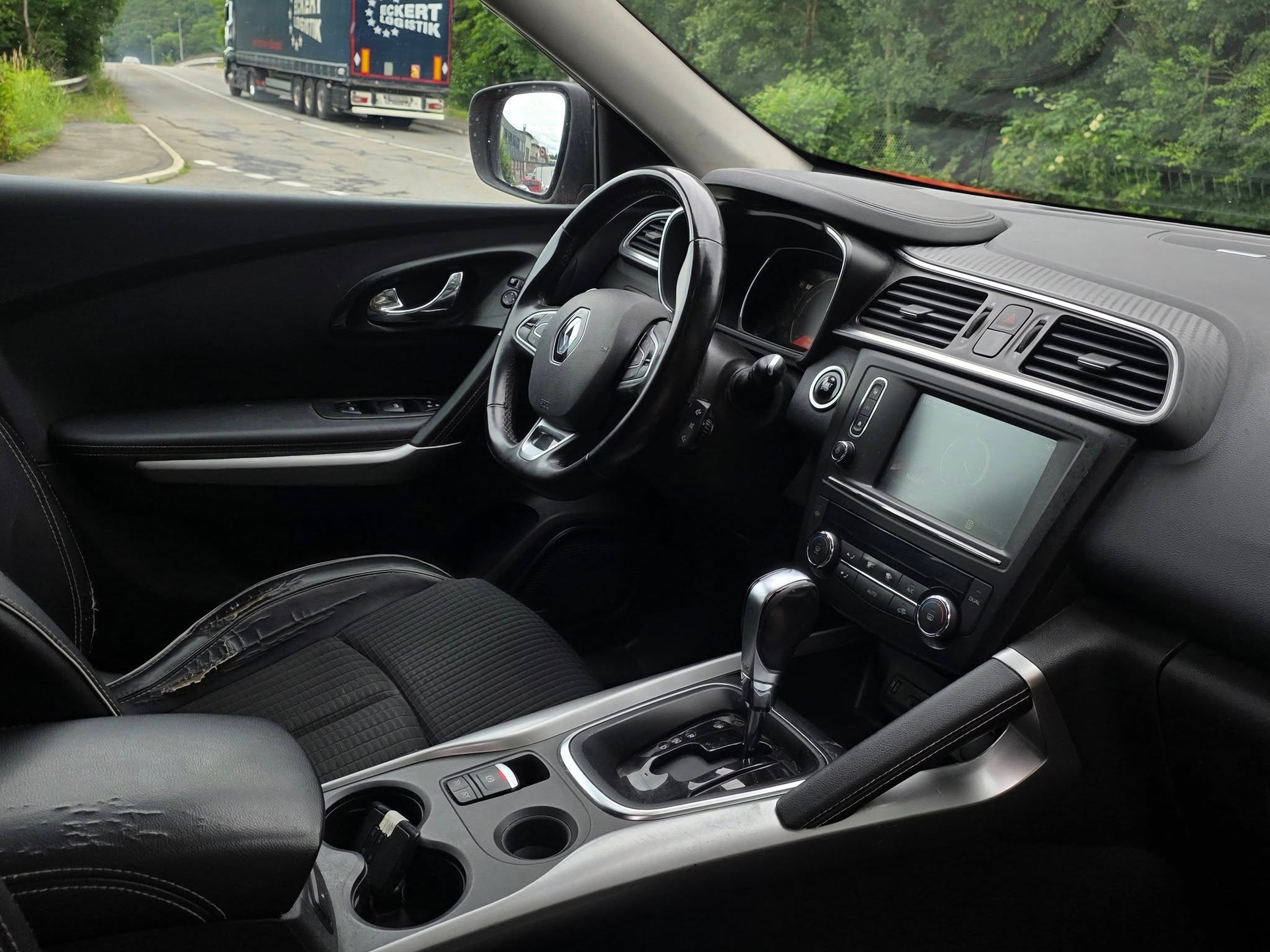 RENAULT Kadjar 1.2 16V Turbo Bose EDC-image-2