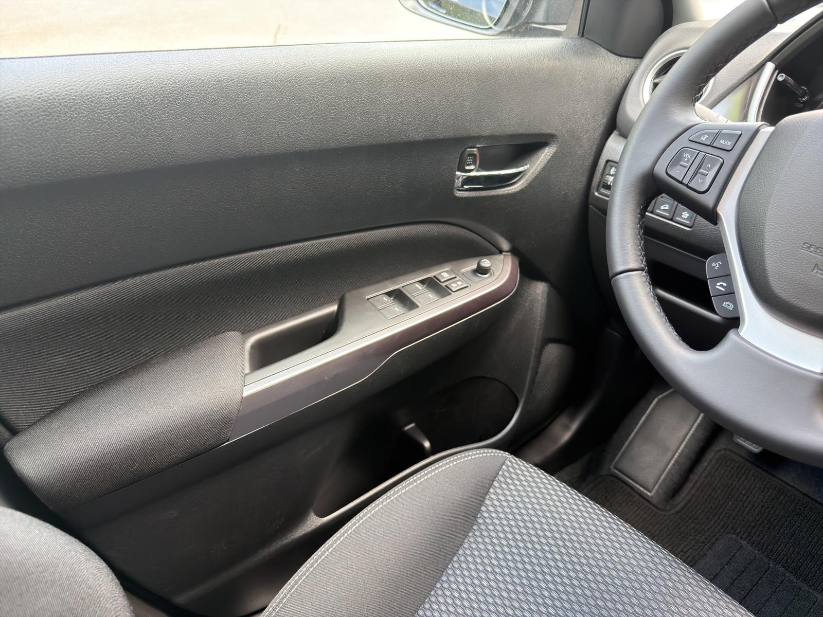 SUZUKI Vitara 1.4 T Compact+ Hybrid 4x4-image-11
