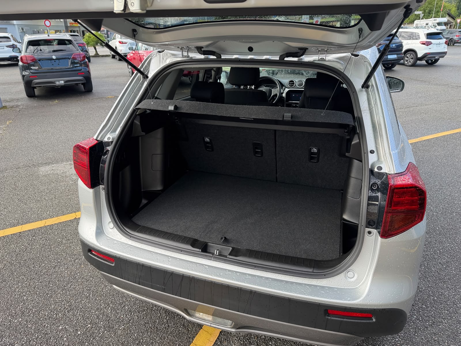 SUZUKI Vitara 1.4 Boosterjet Compact + Hybrid Automatic-image-8
