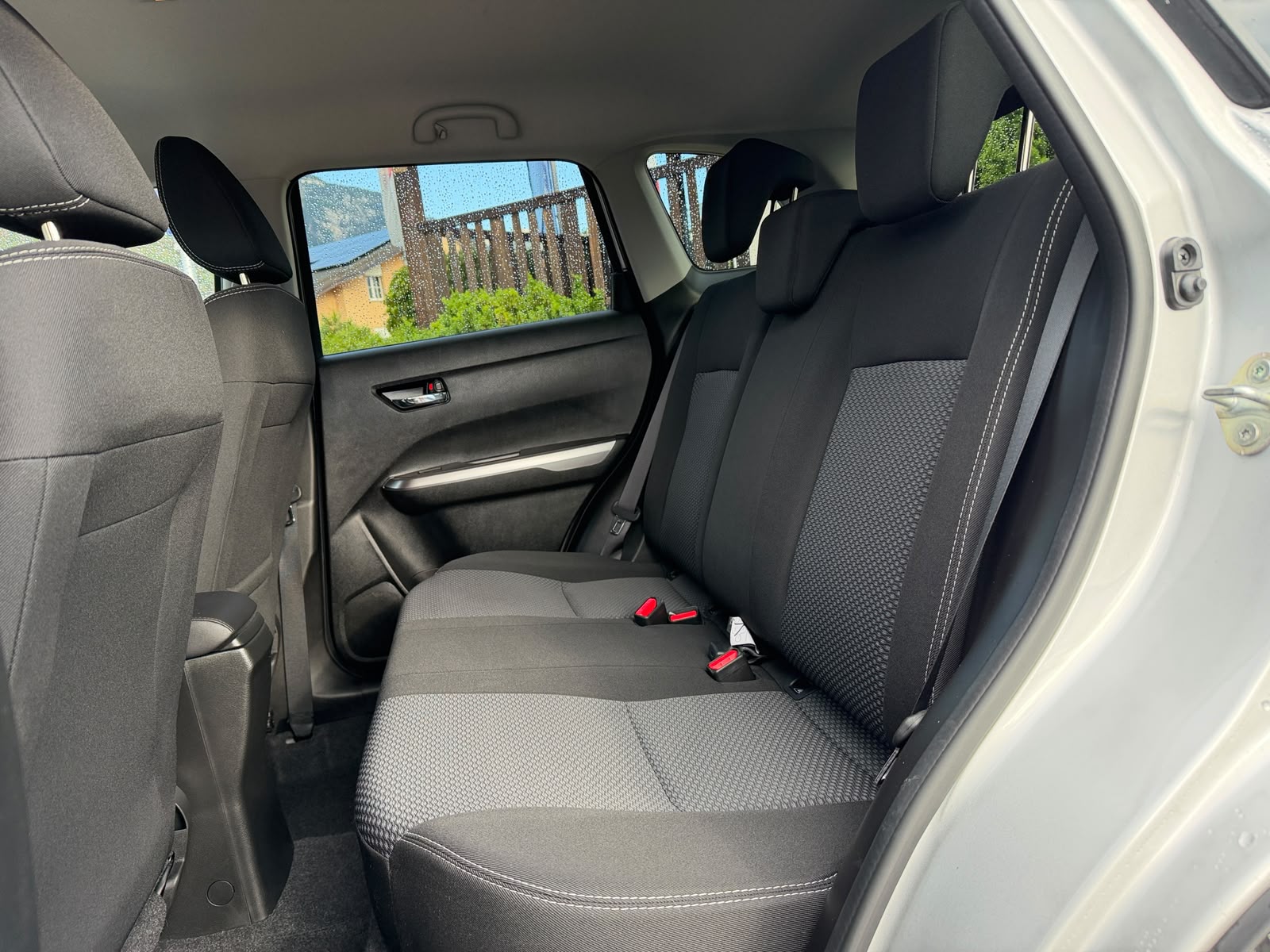 SUZUKI Vitara 1.4 Boosterjet Compact + Hybrid Automatic-image-13