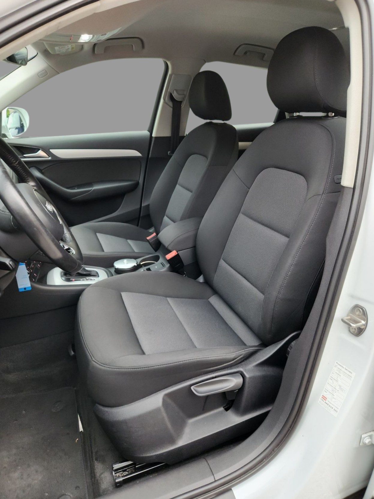 AUDI Q3 1.4 TFSI design S-tronic-image-13