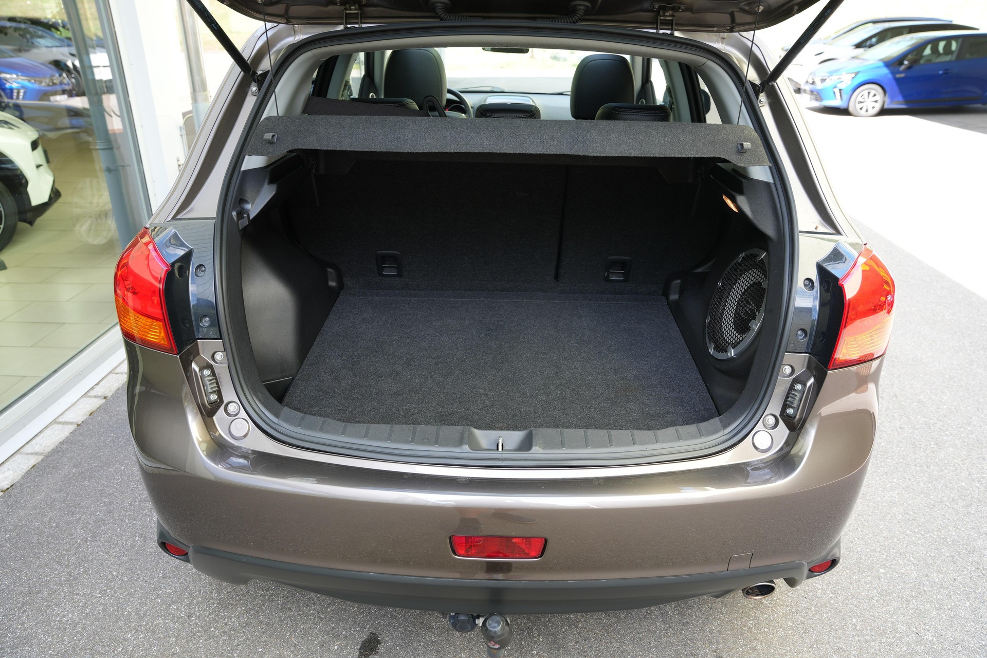 MITSUBISHI ASX 2.2 DID Navigator 4x4-image-8