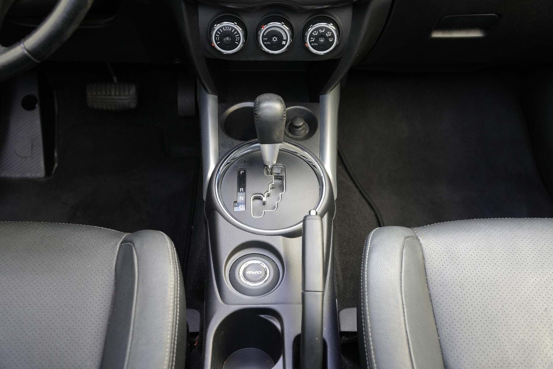 MITSUBISHI ASX 2.2 DID Navigator 4x4-image-14