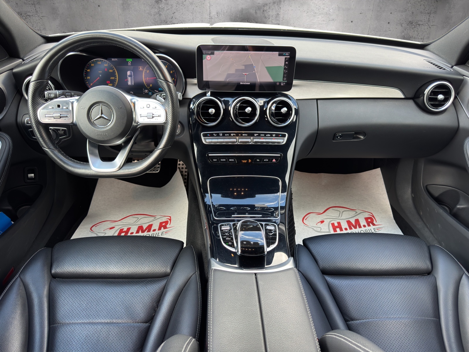 MERCEDES-BENZ C 200 AMG Line 4Matic 9G-Tronic-image-9